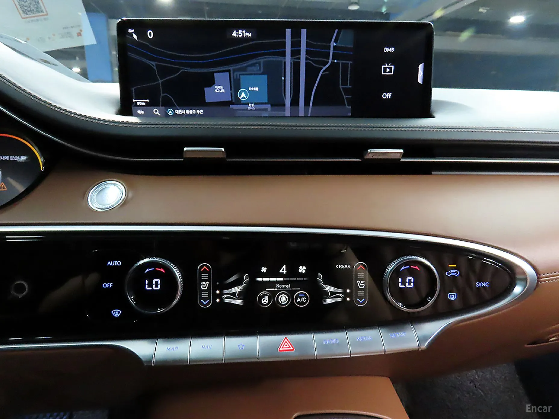 Genesis GV70 превью 16