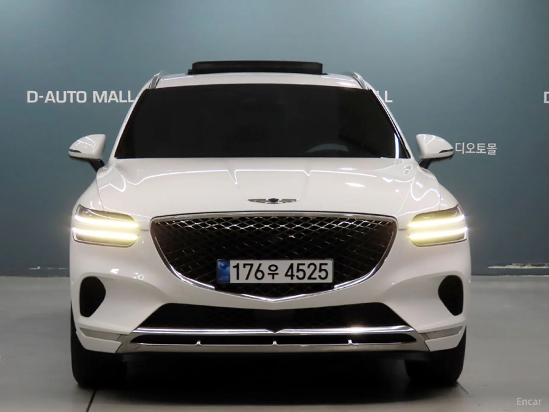 Genesis GV70 превью 3