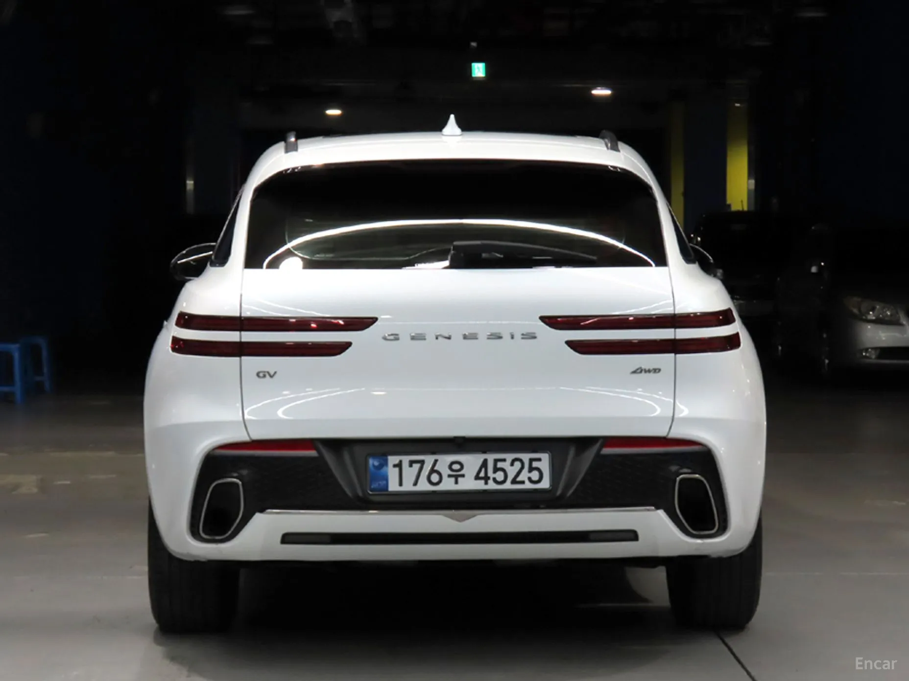 Genesis GV70 превью 4
