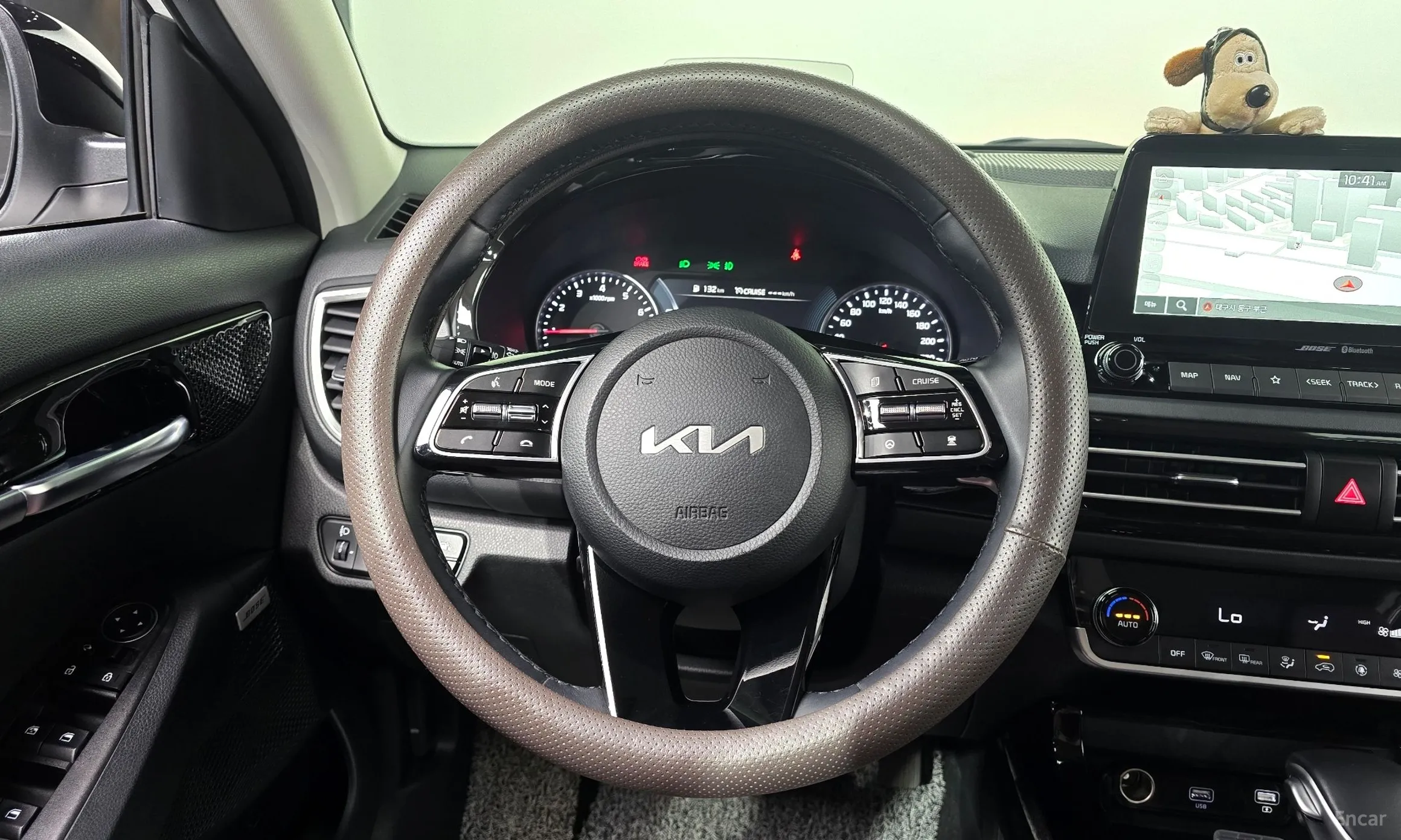 Kia Seltos превью 12