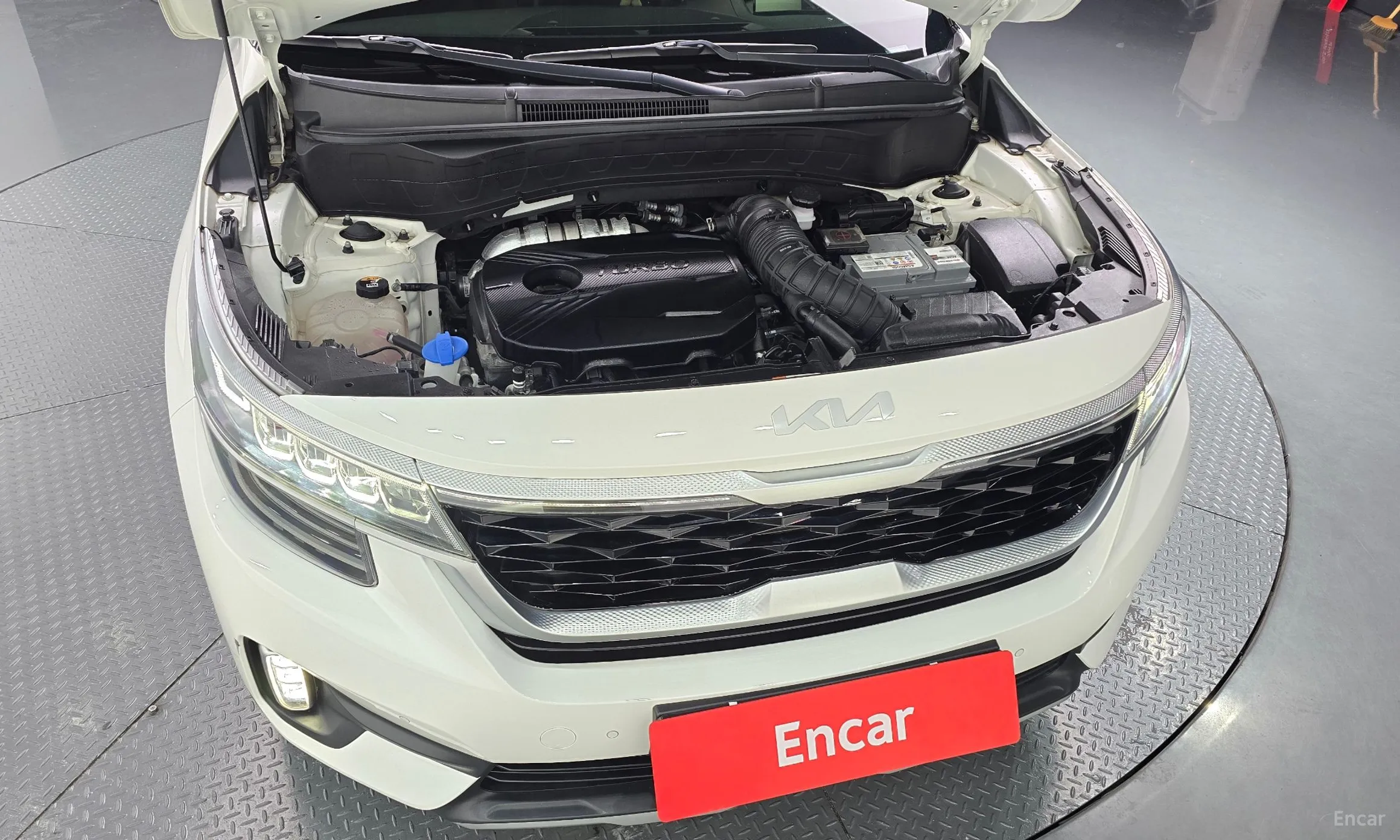 Kia Seltos превью 6