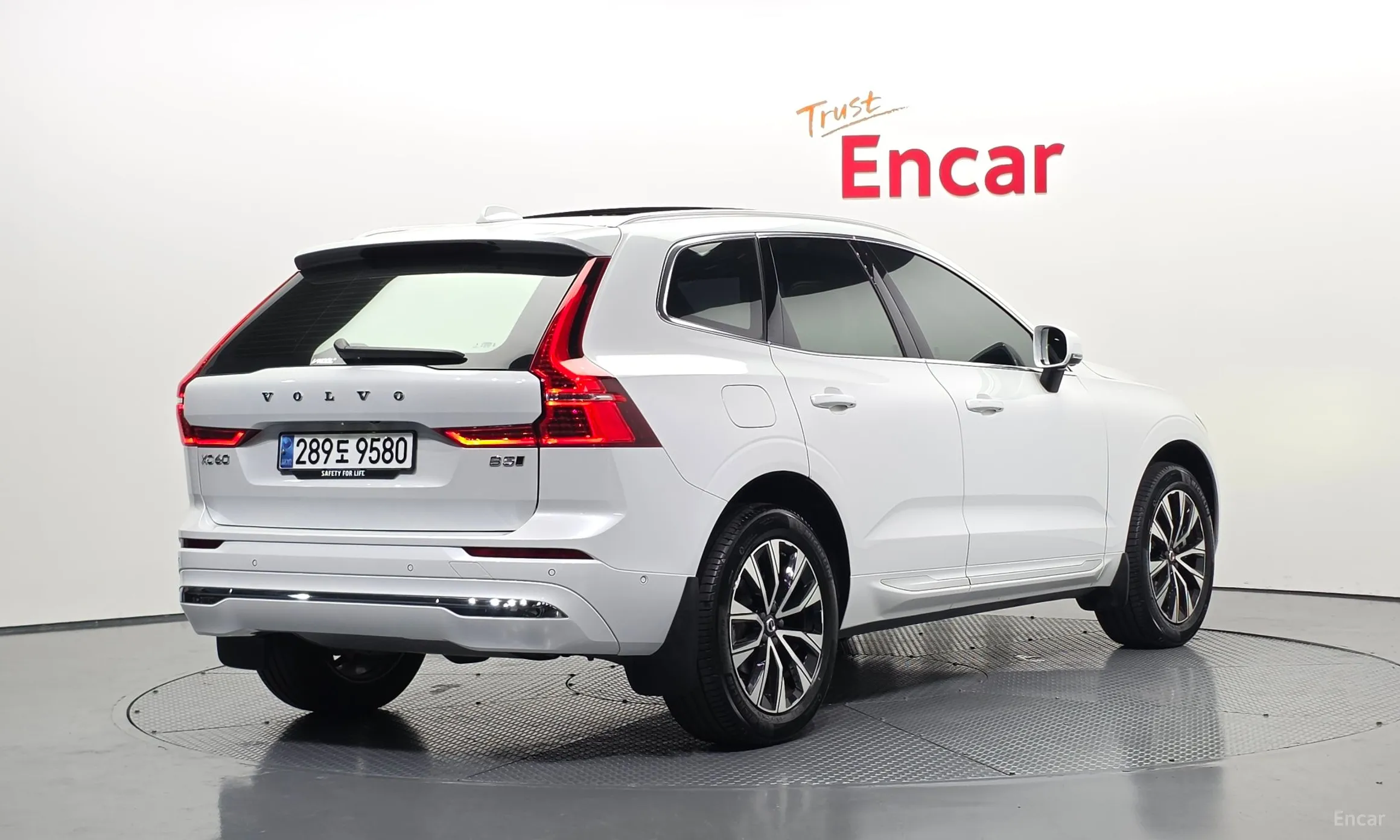 Volvo XC60 Gen 2 превью 2