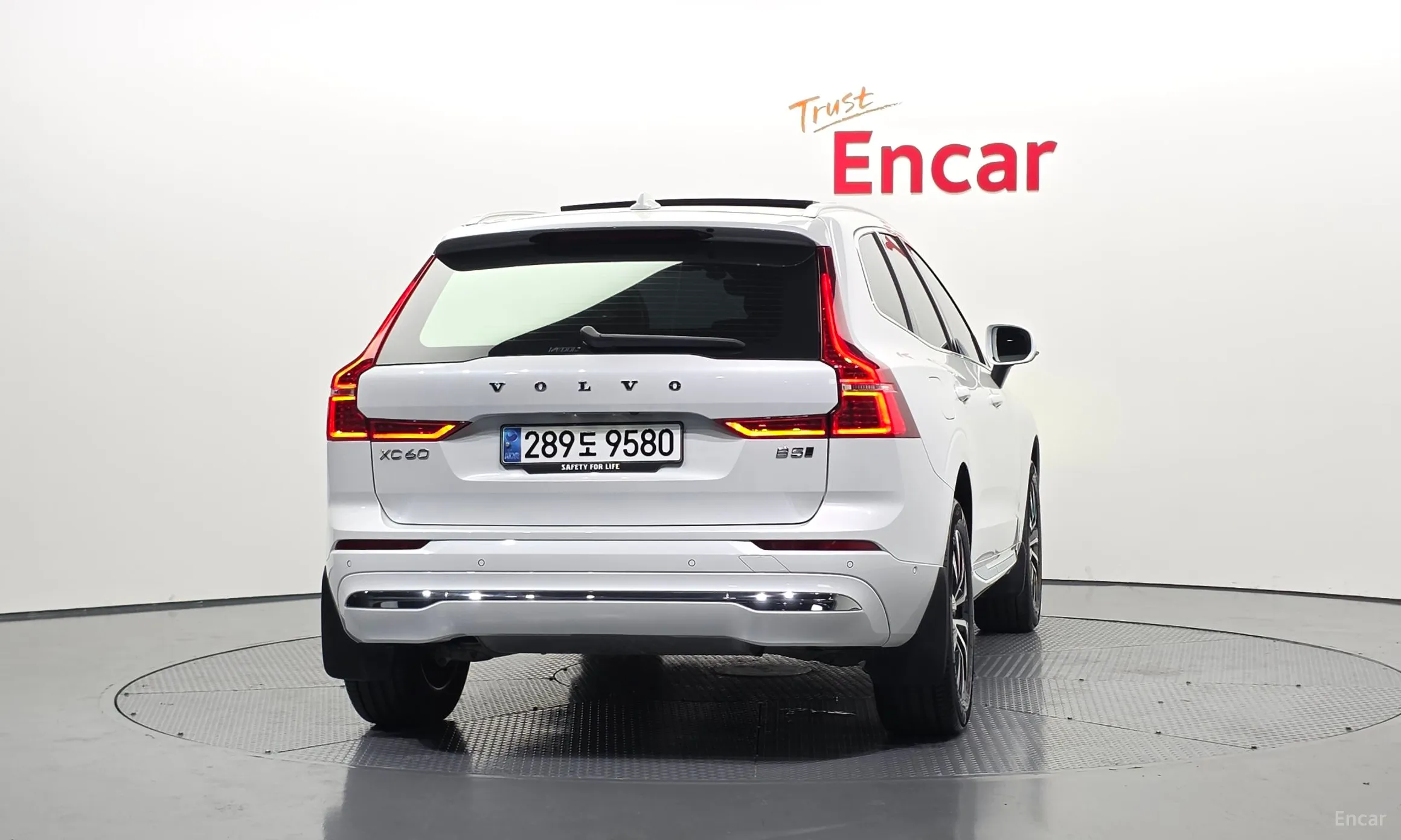 Volvo XC60 Gen 2 превью 4