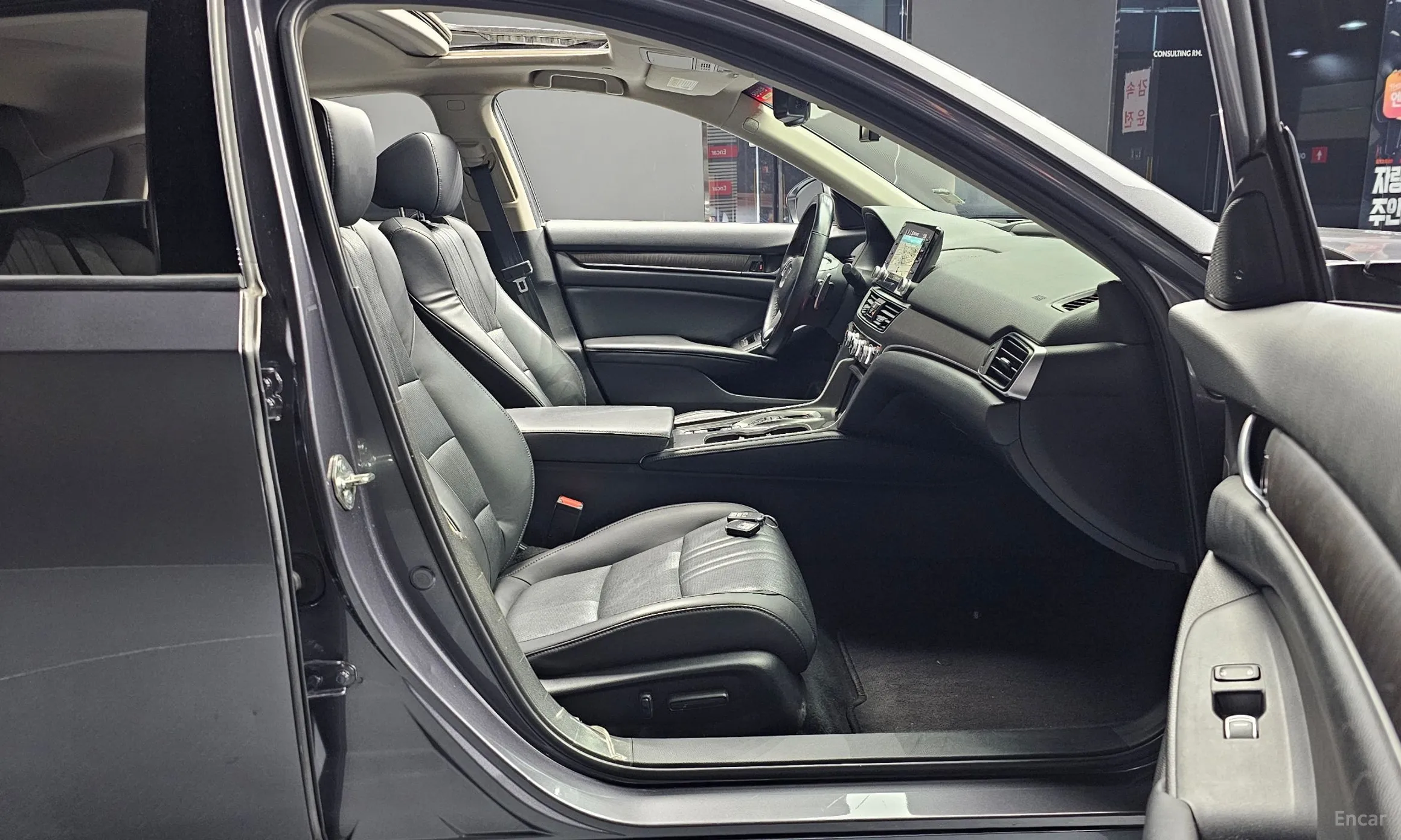 Honda Accord 10th Generation превью 11