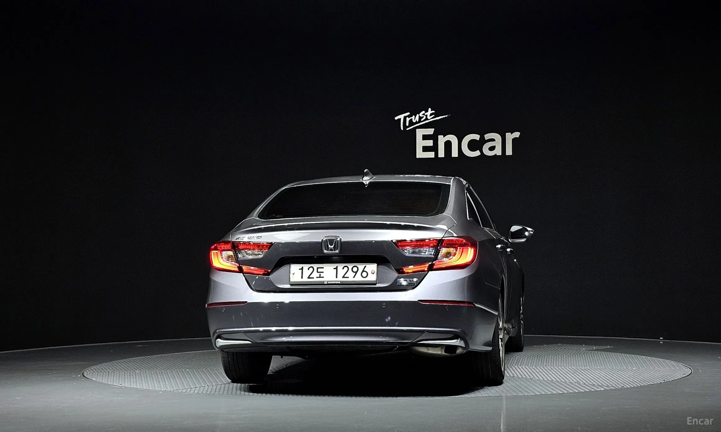 Honda Accord 10th Generation превью 4