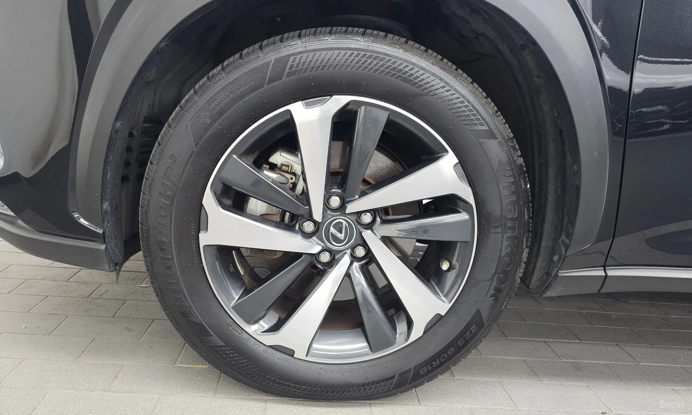 Lexus NX300h превью 5