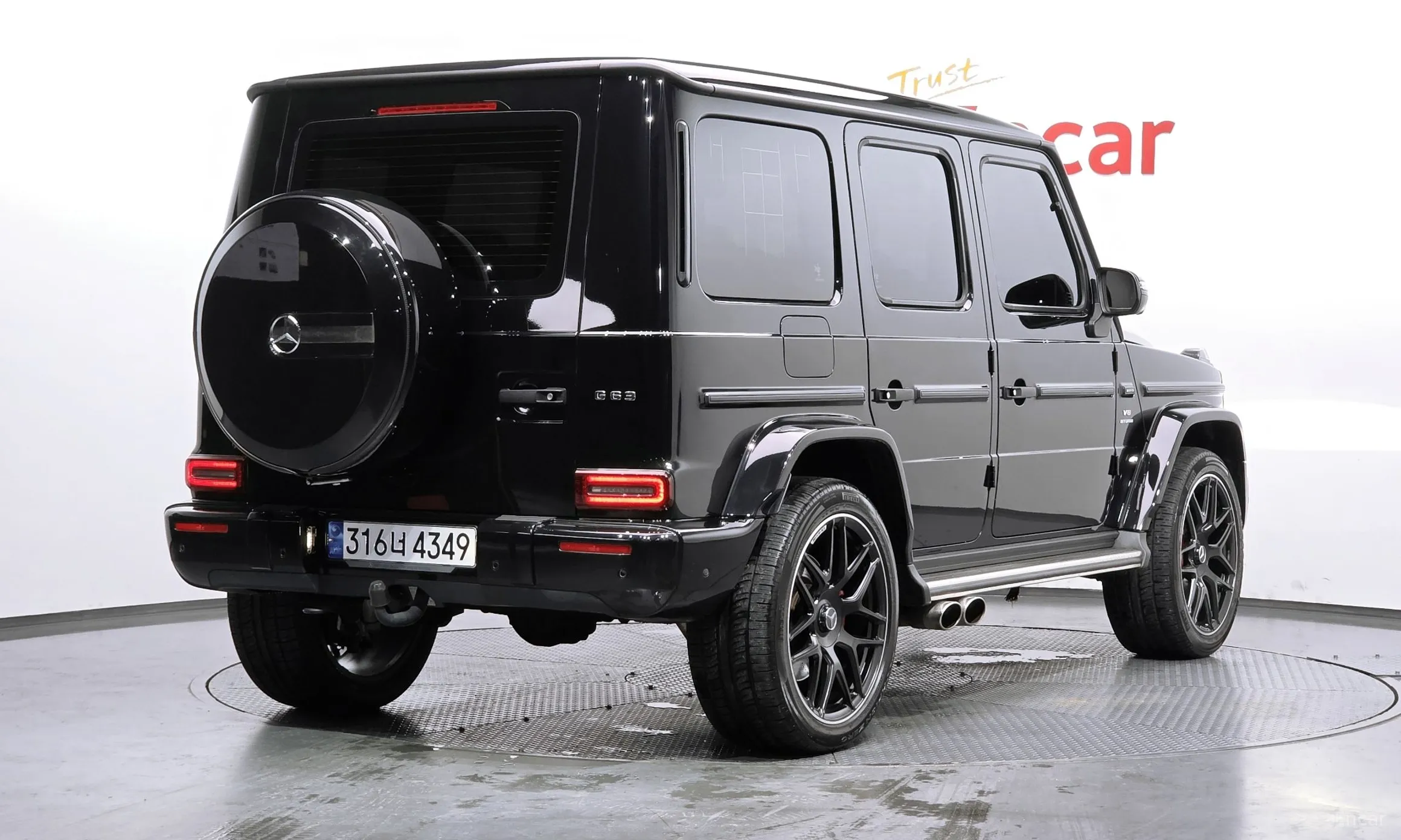 Mercedes Benz G-Class W463b