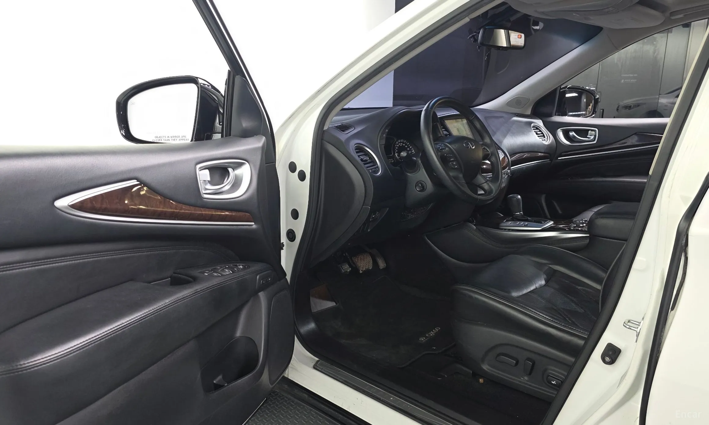 Infiniti QX60 превью 10