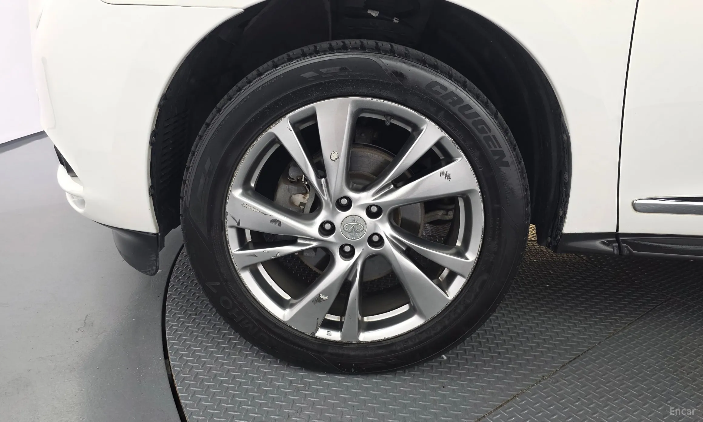 Infiniti QX60 превью 5