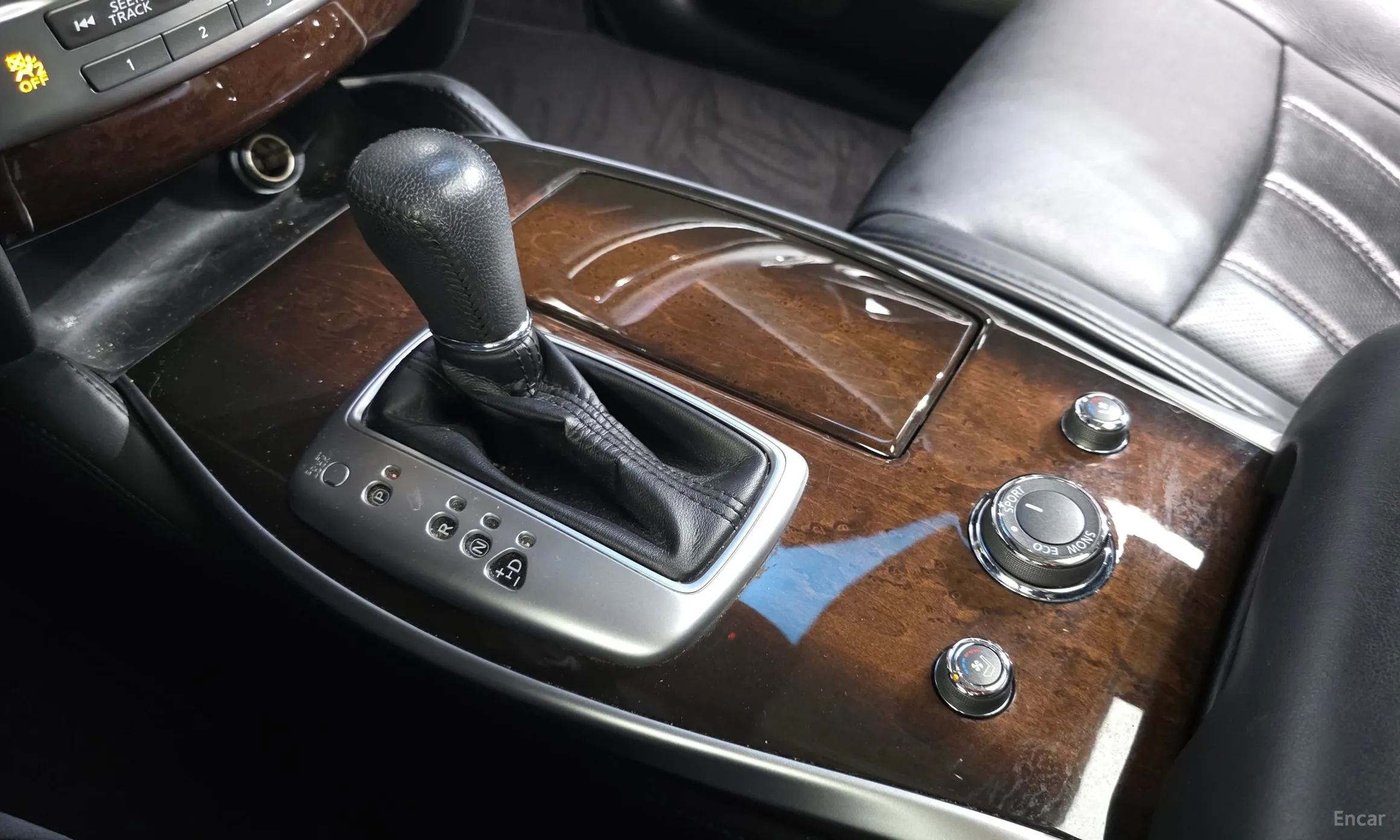 Infiniti QX60 превью 9