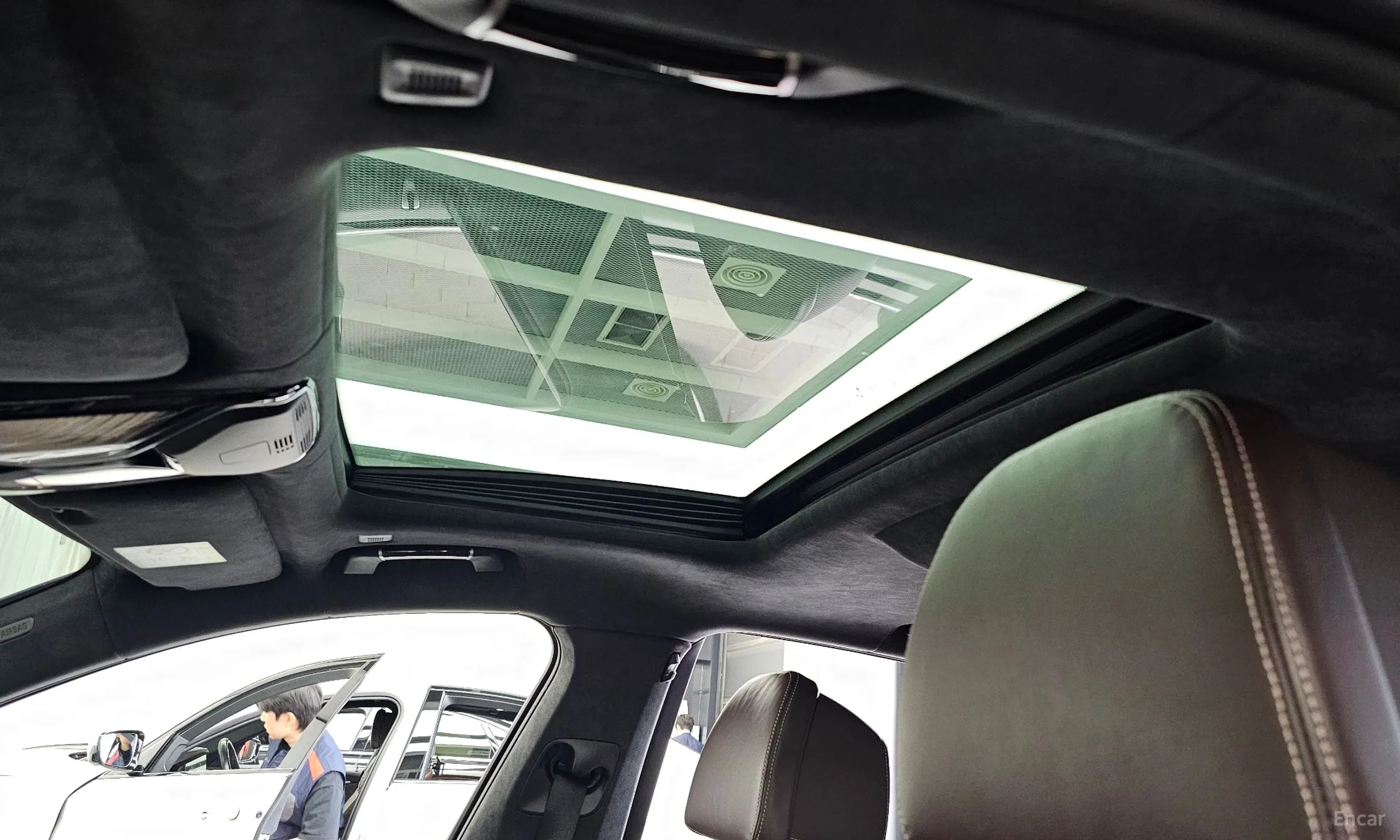 BMW 7 Series (G11) превью 19