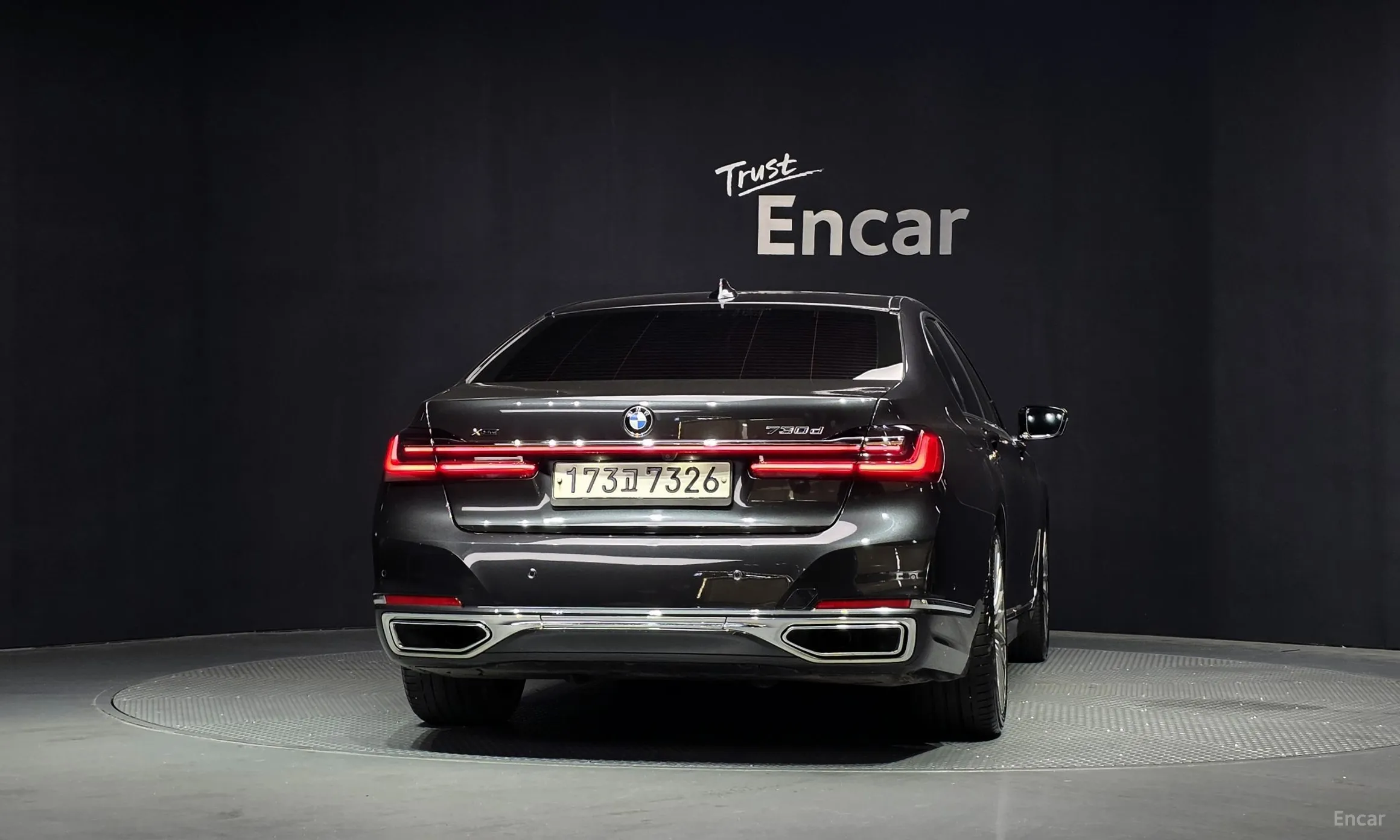 BMW 7 Series (G11) превью 4