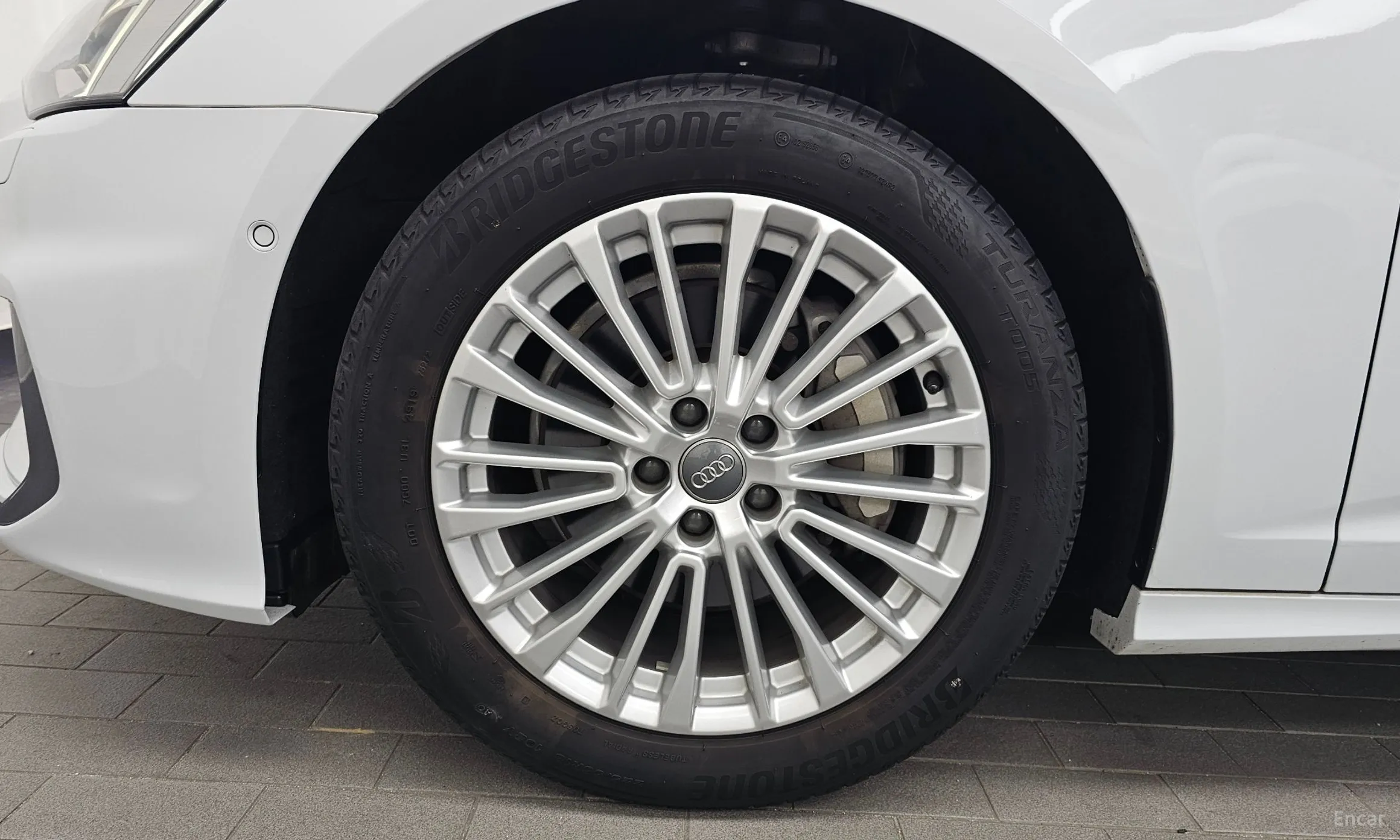 Audi A6 (C8) превью 5