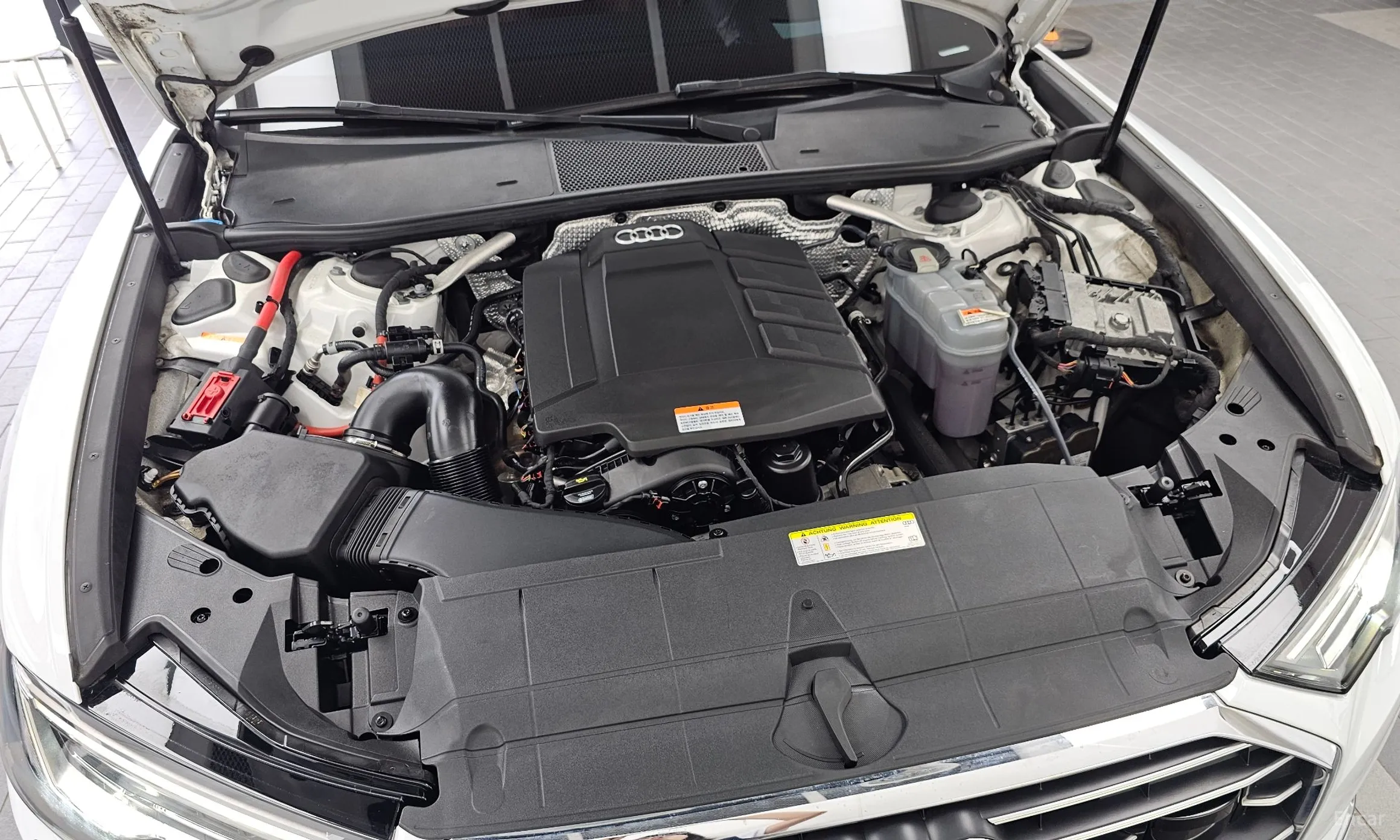 Audi A6 (C8) превью 6