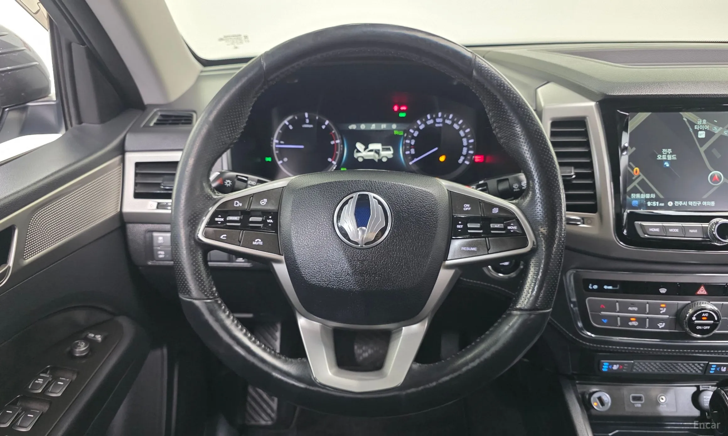 KG Mobility (SsangYong) Rexton Sports превью 12