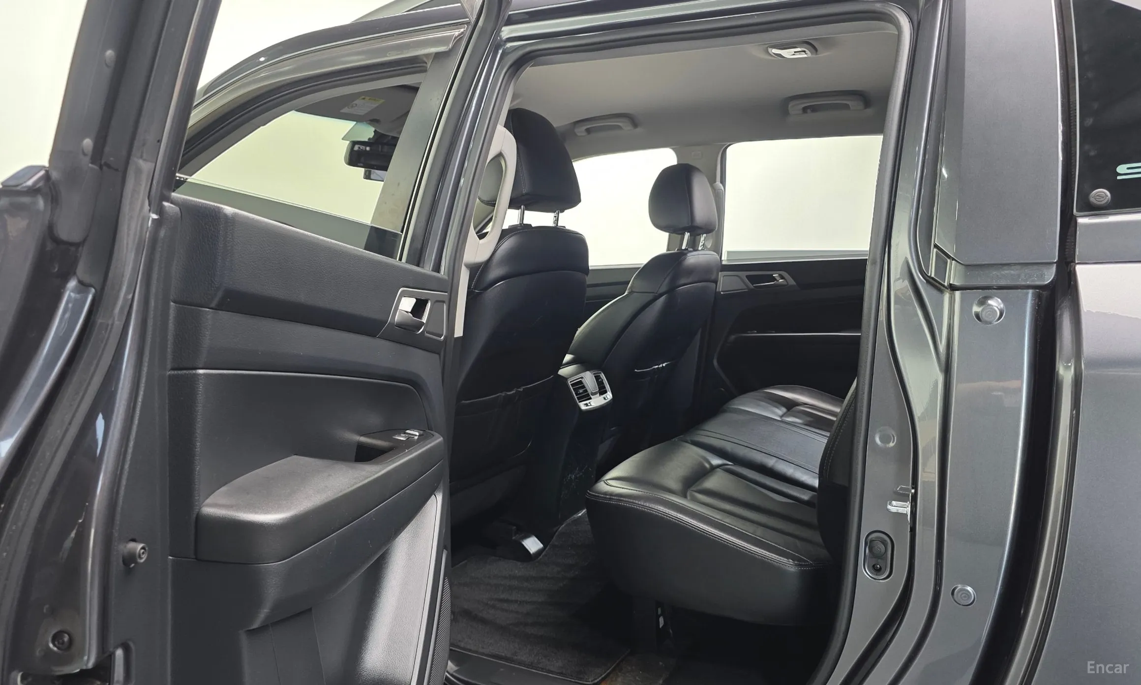 KG Mobility (SsangYong) Rexton Sports превью 17