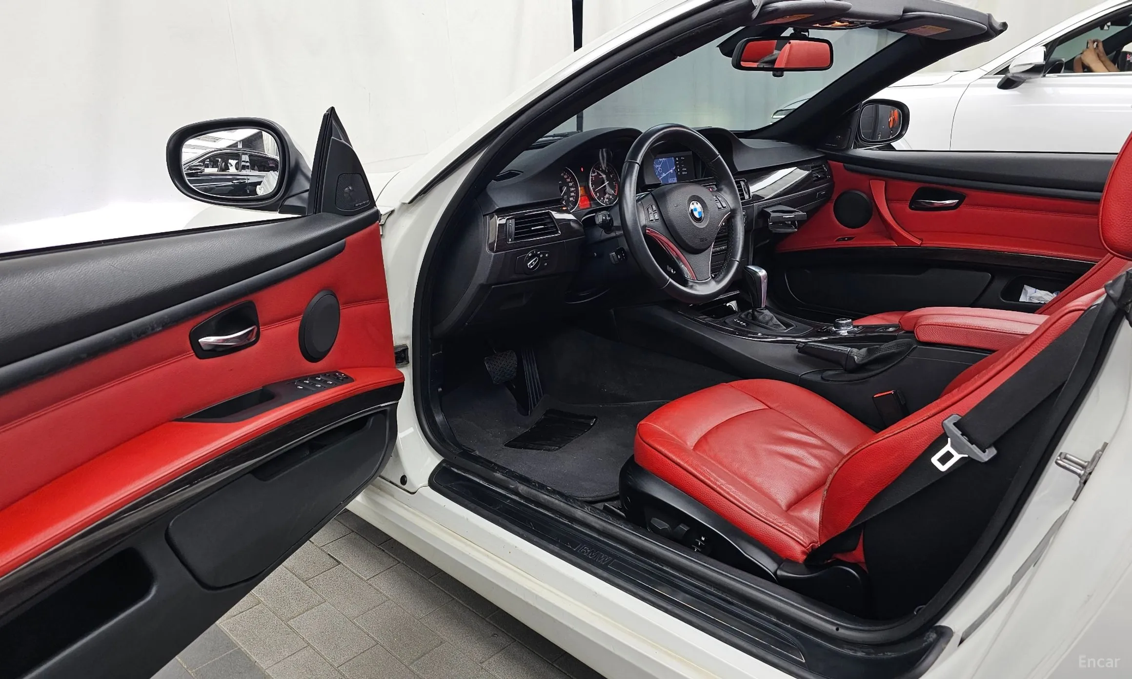 BMW 3 Series (E90) превью 10