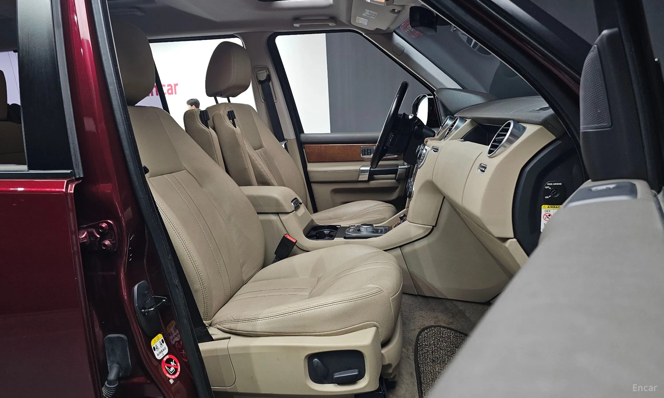 Land Rover Discovery 4 превью 10
