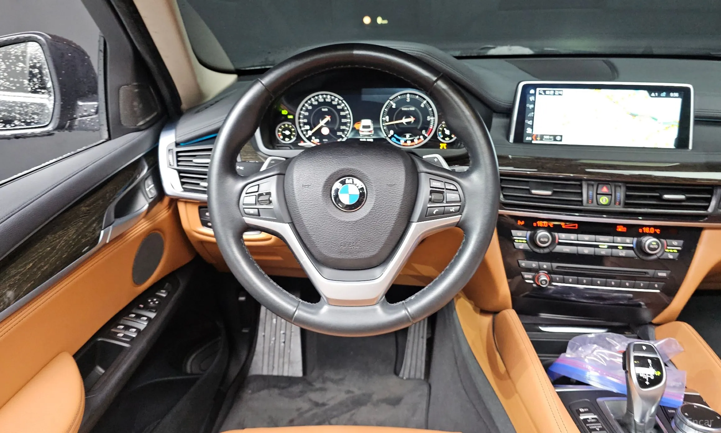 BMW X6 (F16) превью 13