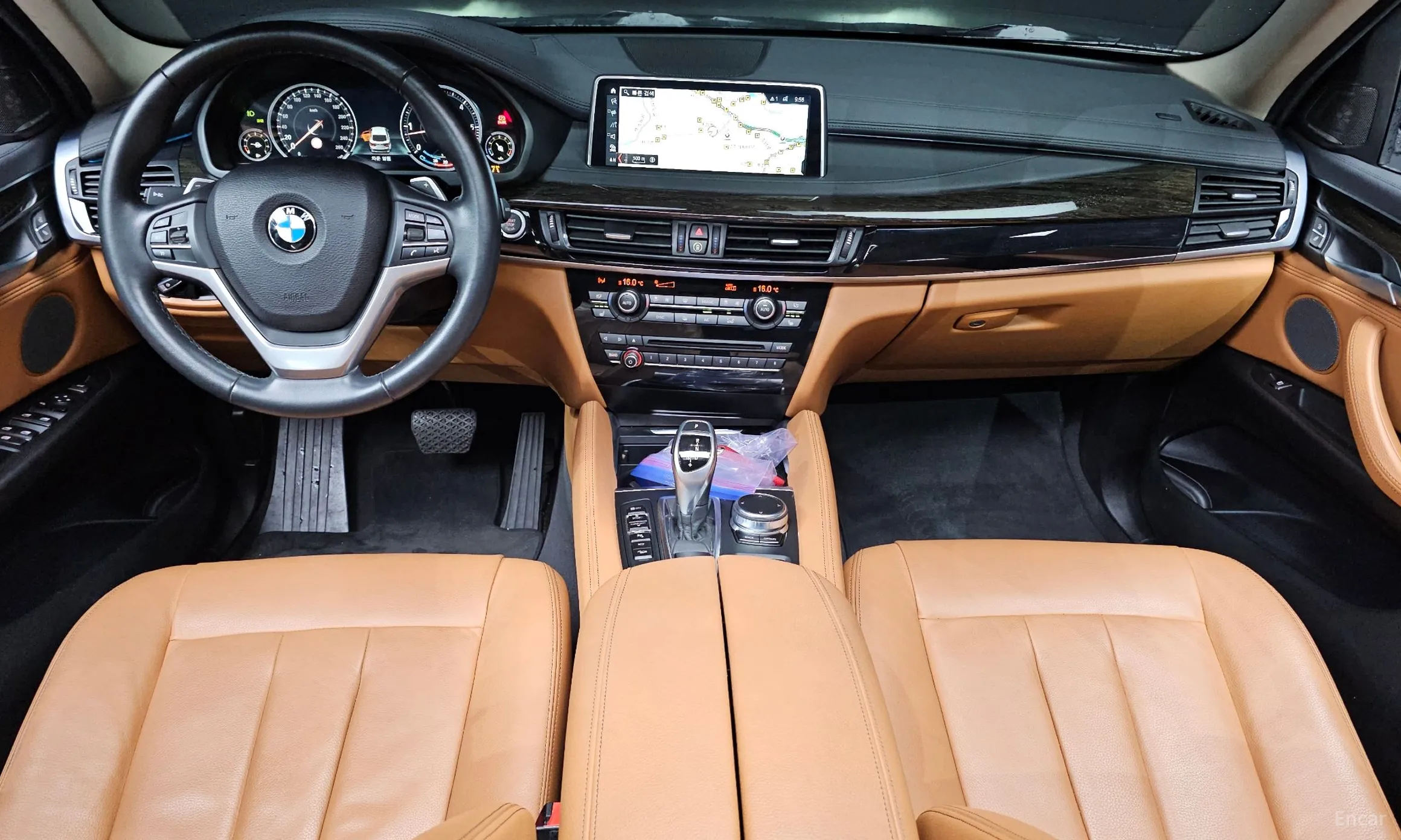 BMW X6 (F16) превью 6