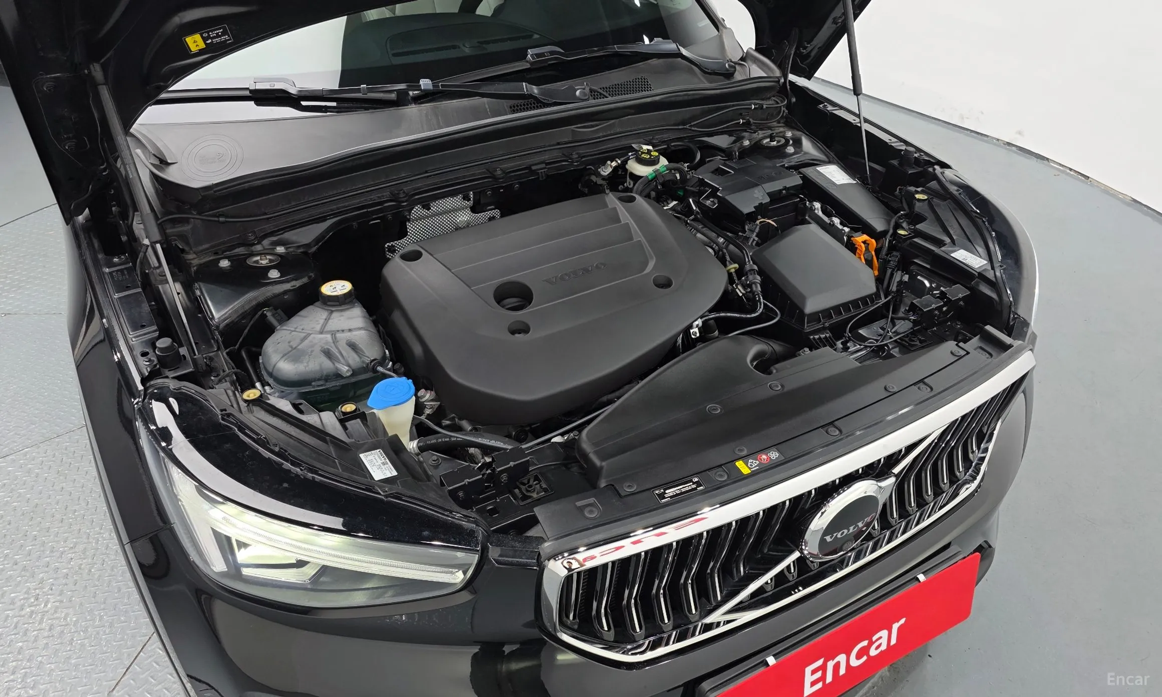 Volvo XC40 превью 6