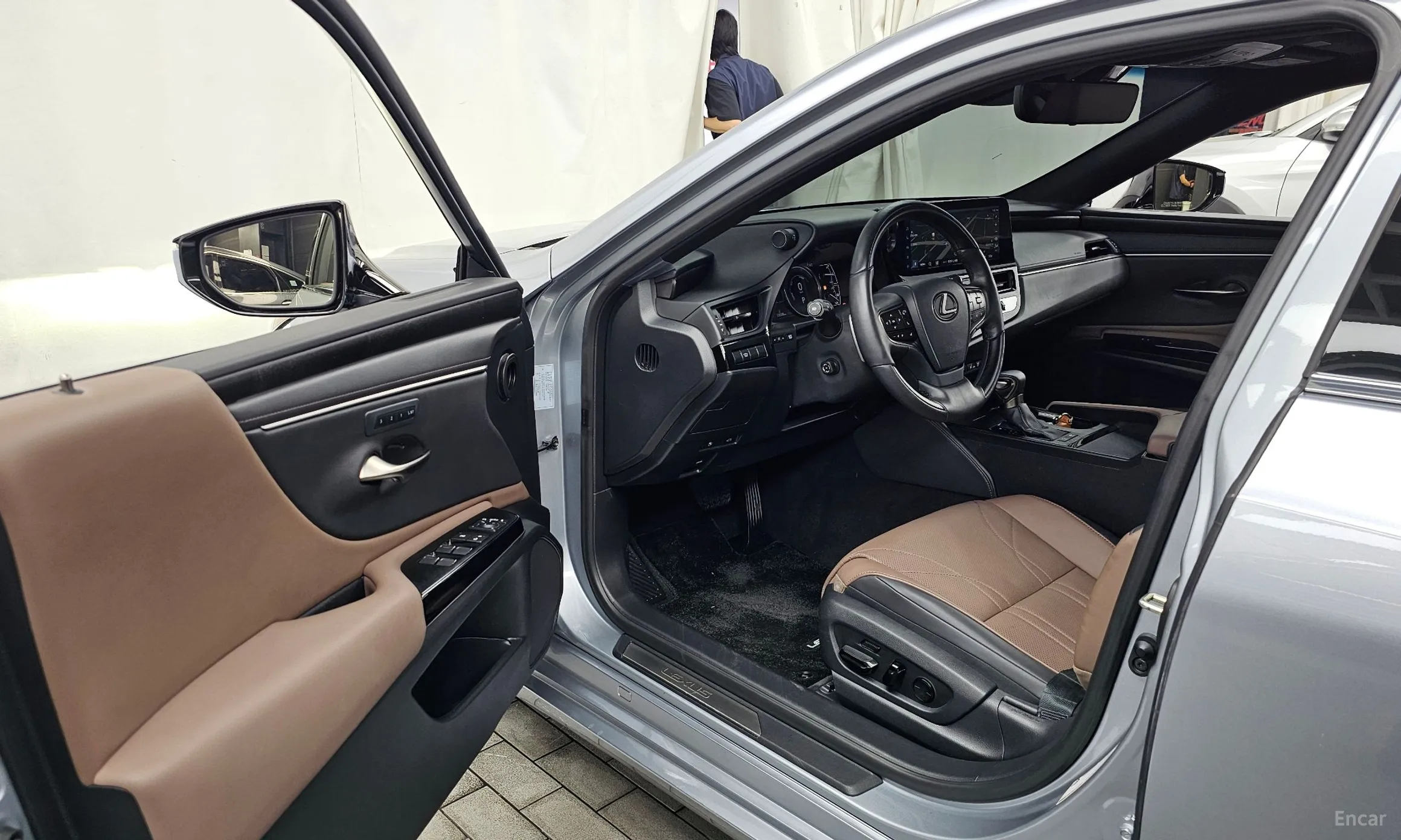 Lexus ES300h 7th Generation превью 10