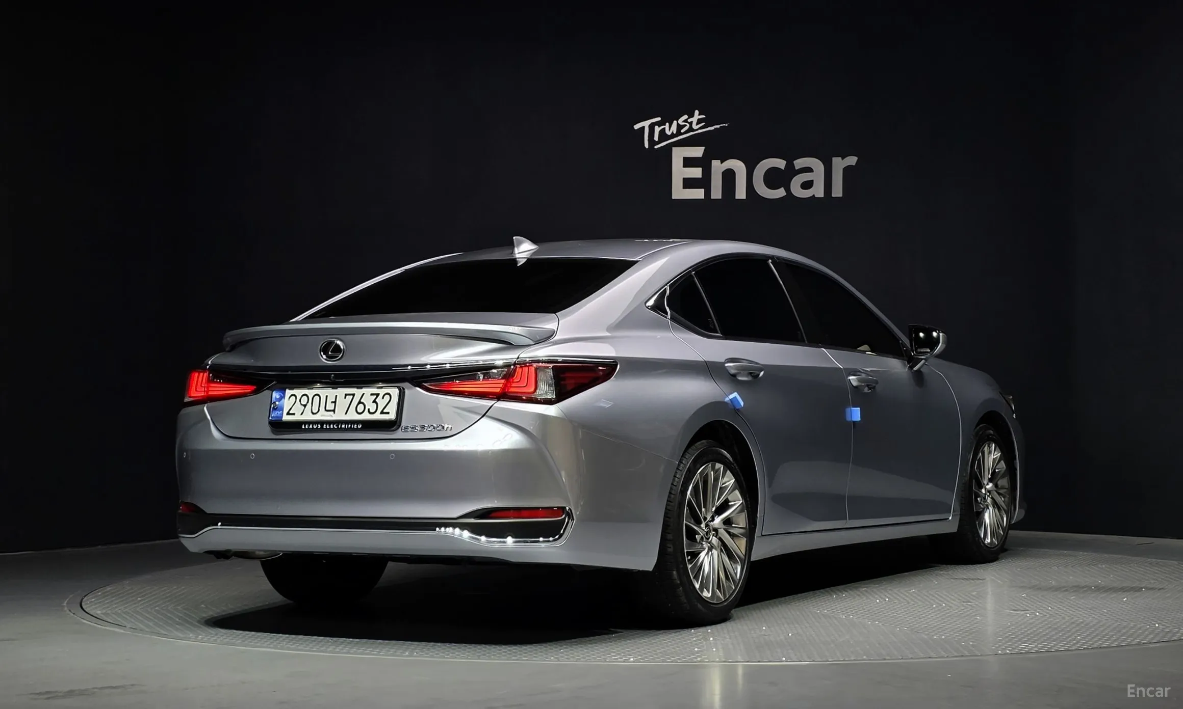 Lexus ES300h 7th Generation