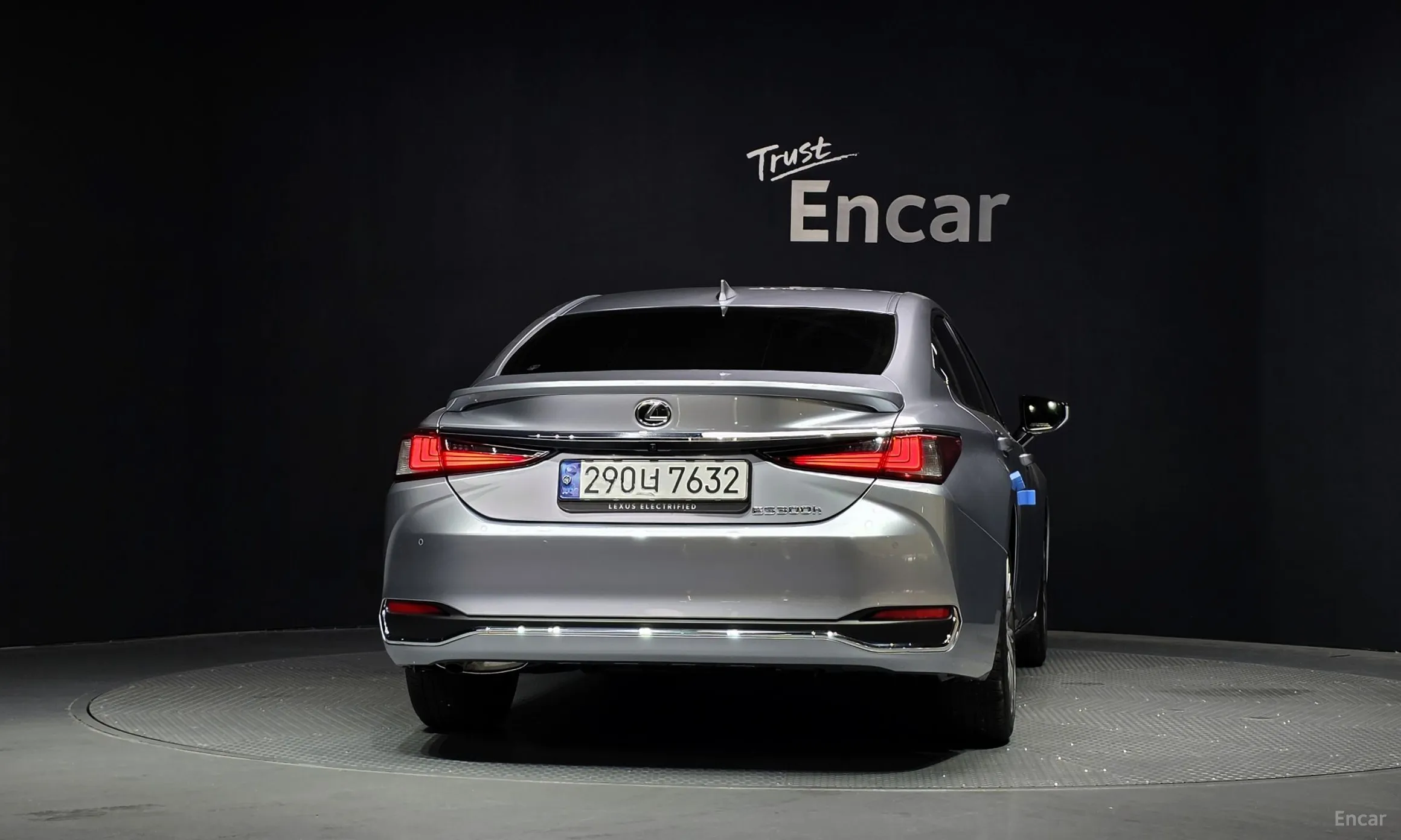 Lexus ES300h 7th Generation превью 4