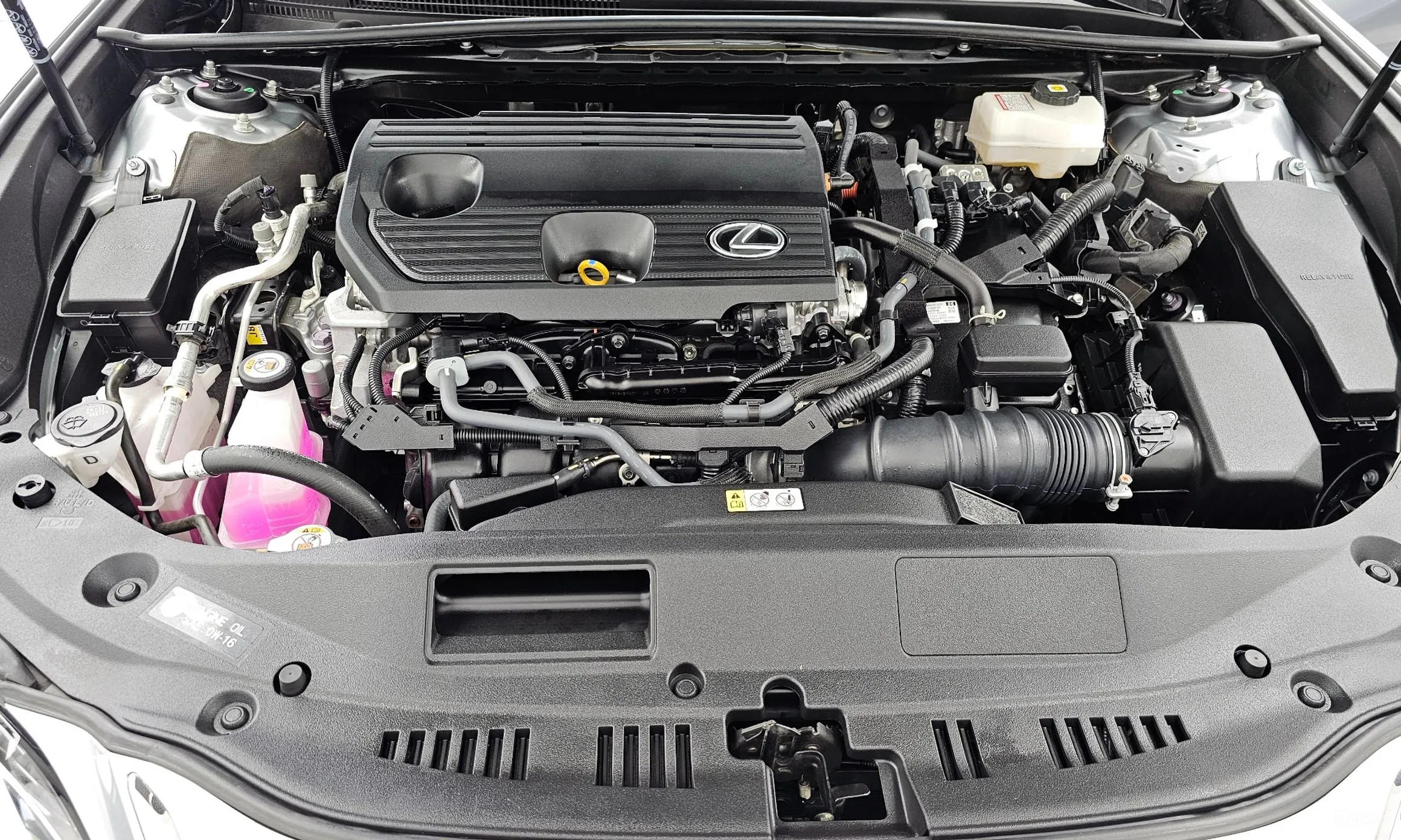 Lexus ES300h 7th Generation превью 6