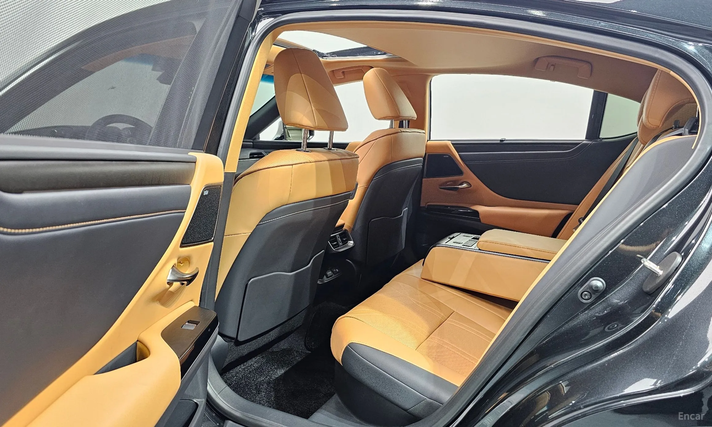 Lexus ES300h 7th Generation превью 11