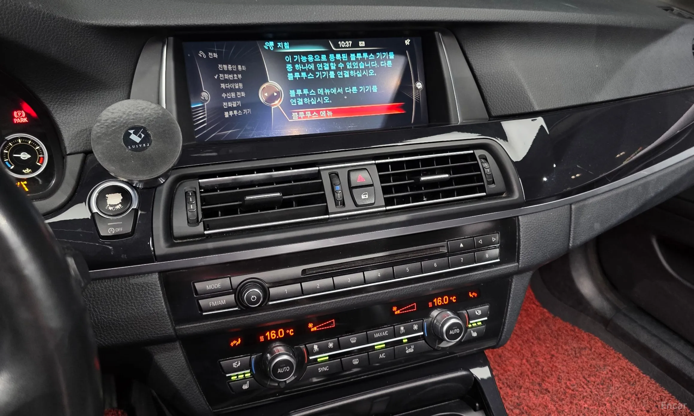 BMW 5 Series (F10) превью 14