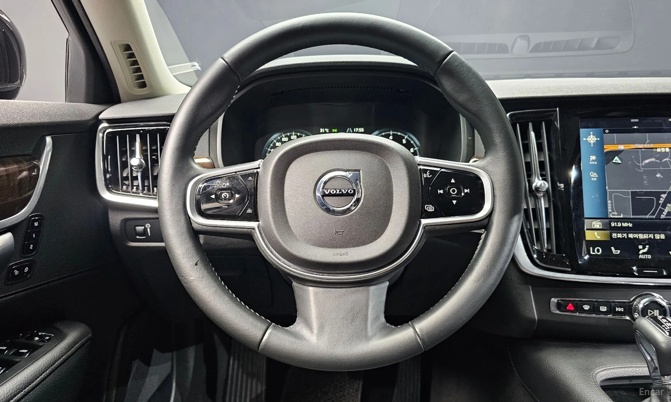 Volvo S90 превью 13