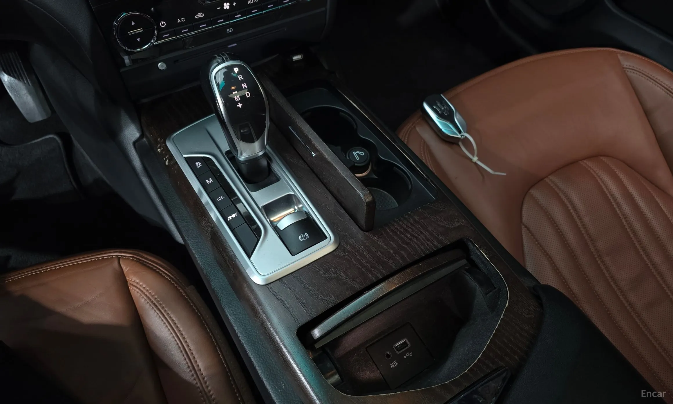 Maserati Ghibli превью 9