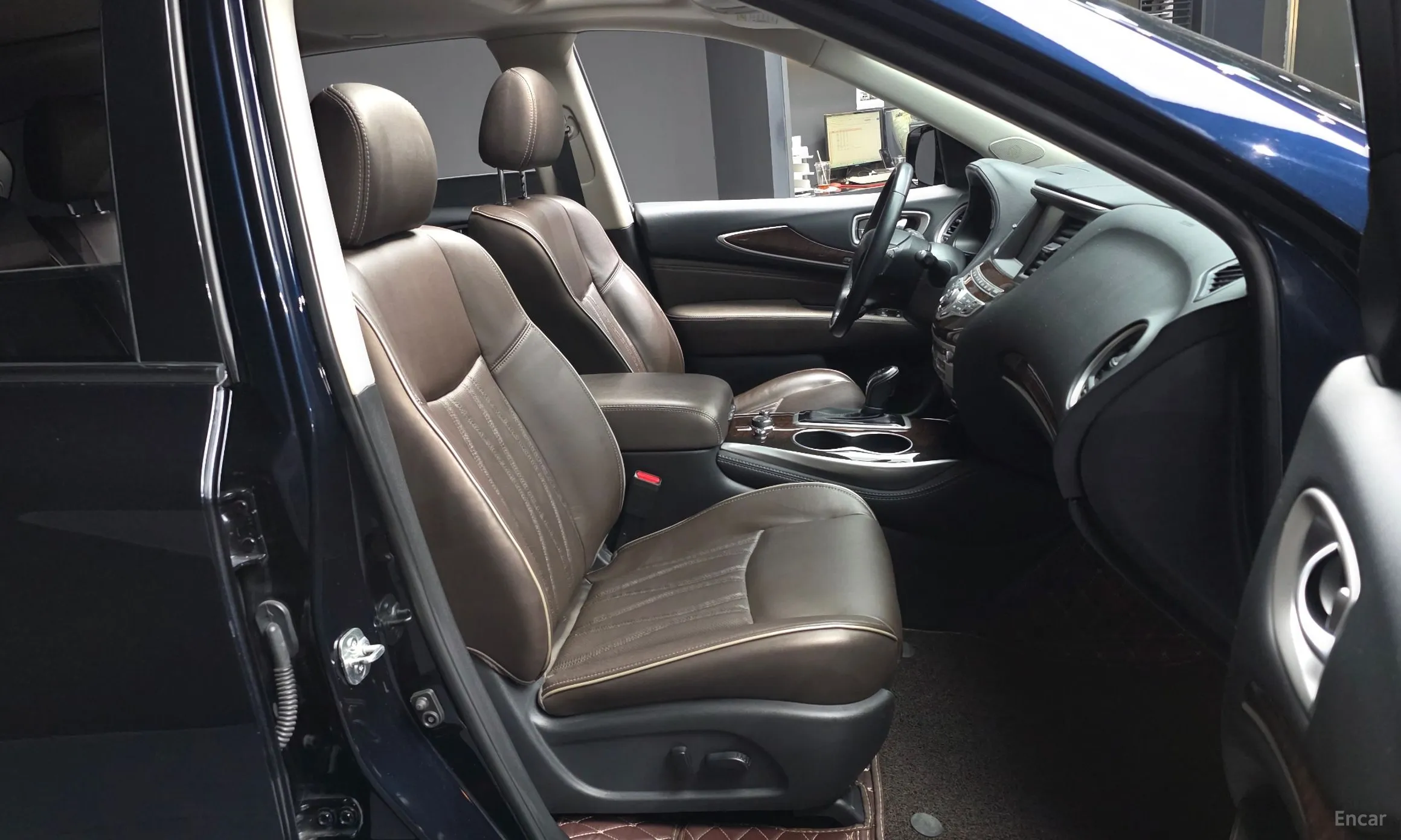 Infiniti QX60 превью 11