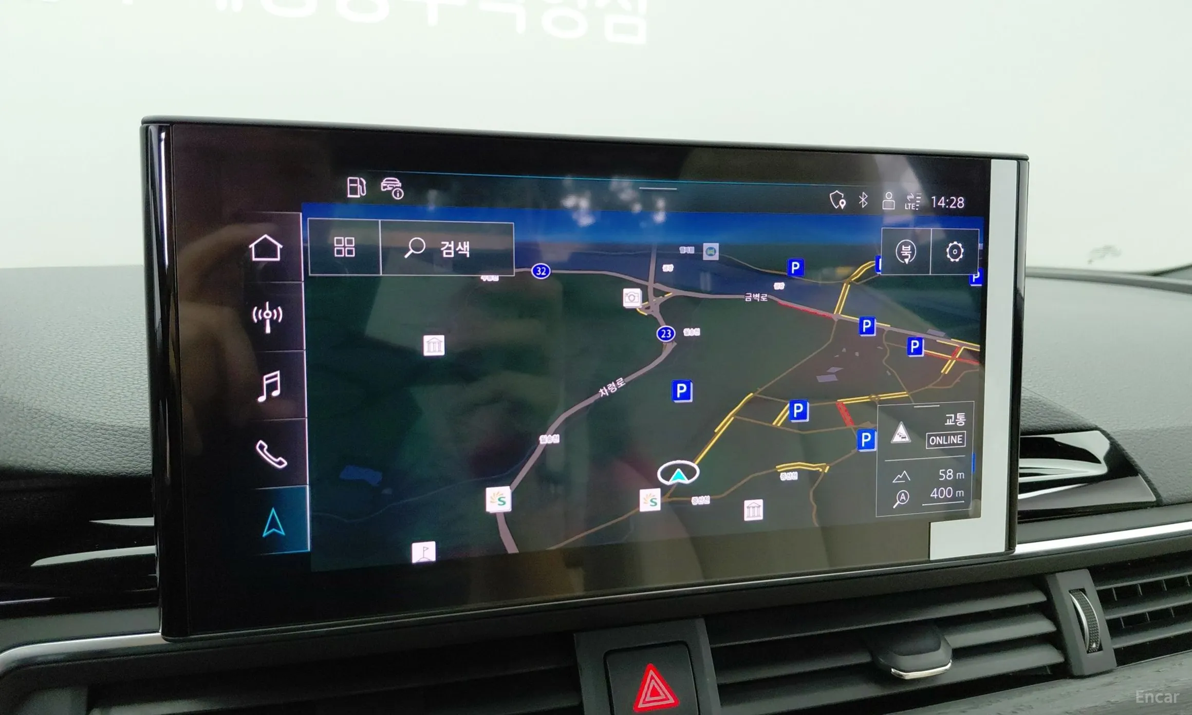 Audi A4 (B9) превью 11