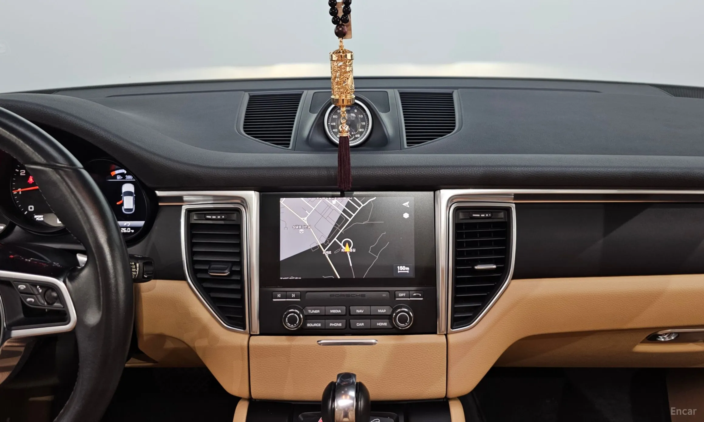 Porsche Macan превью 12