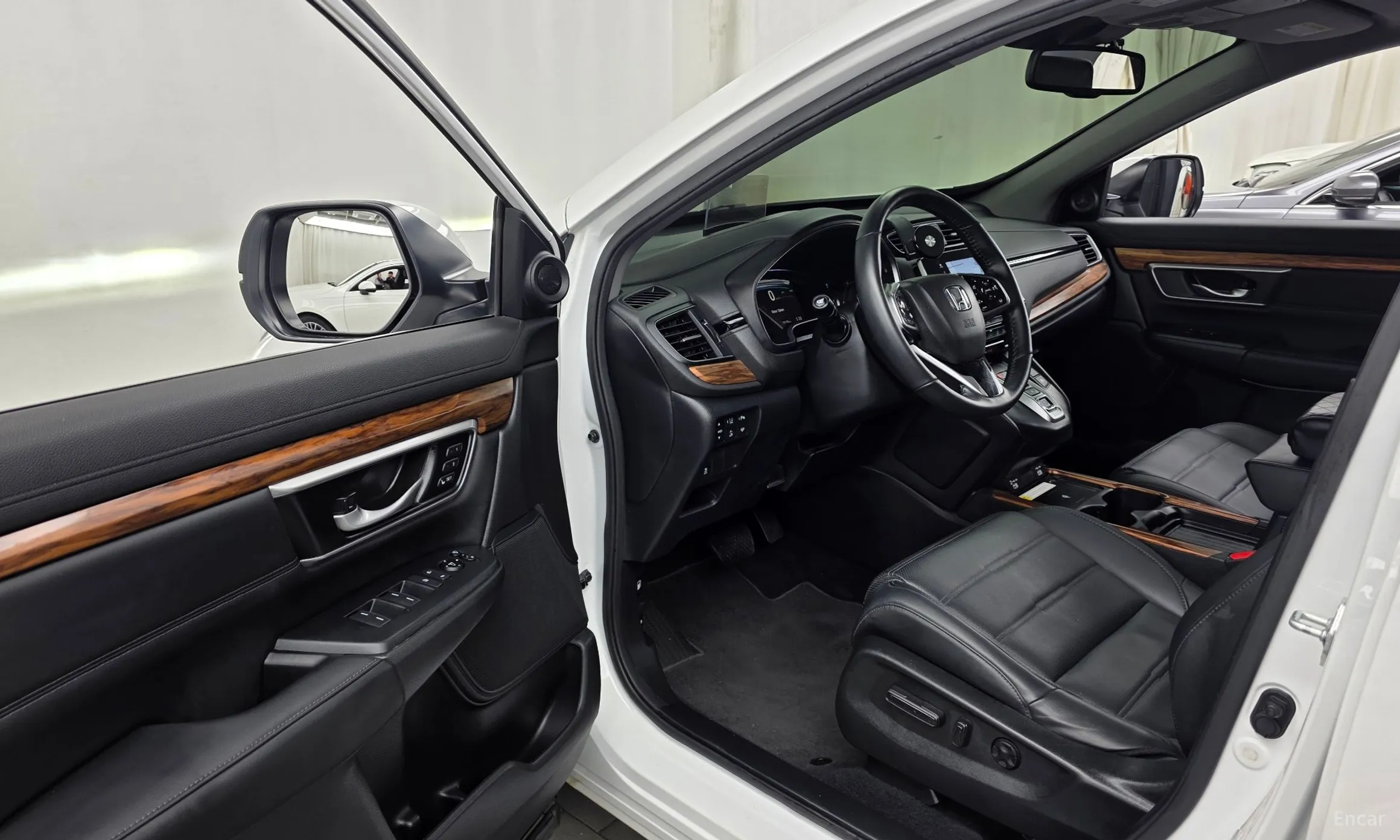 Honda CR-V 5th generation превью 10