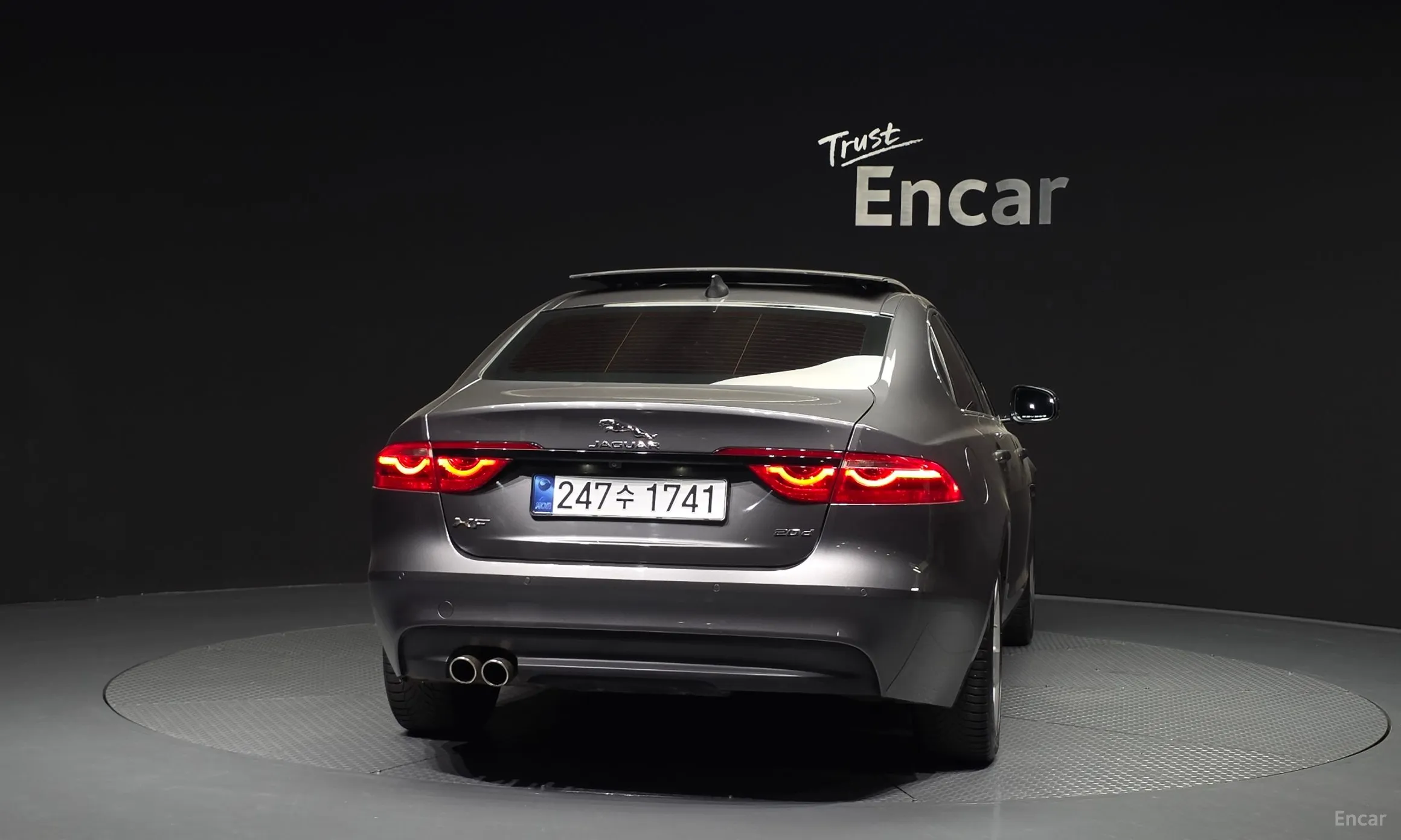 Jaguar XF (x260) превью 4