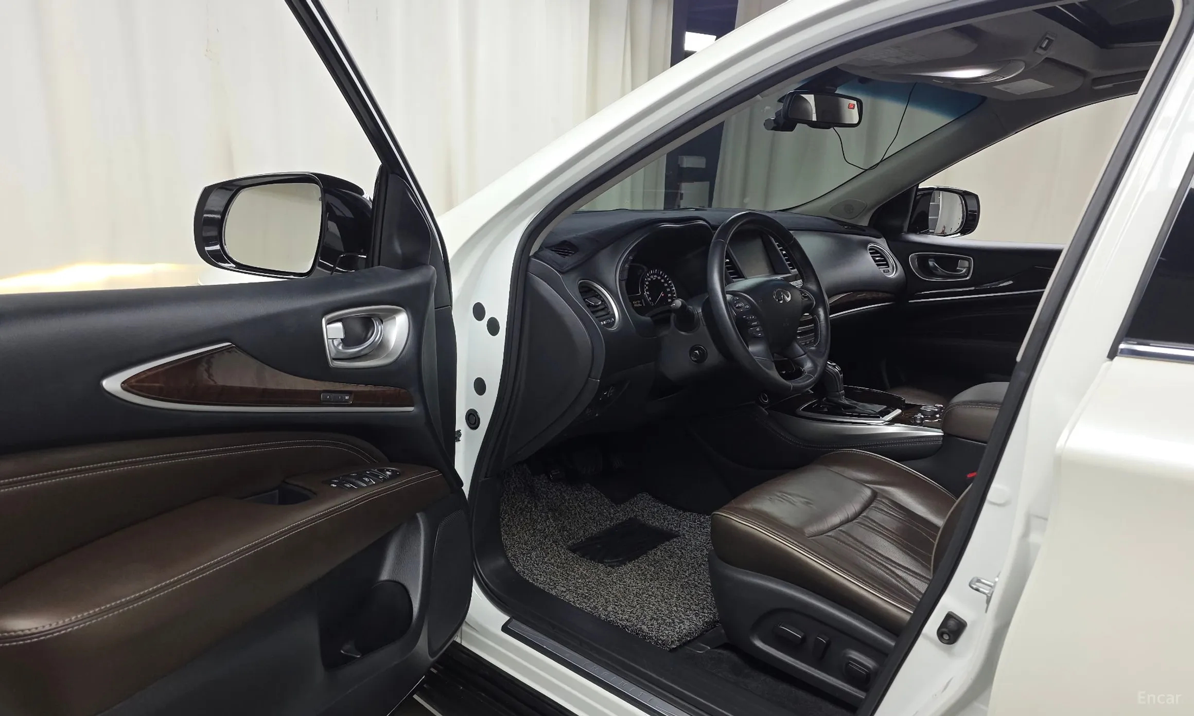 Infiniti QX60 превью 10