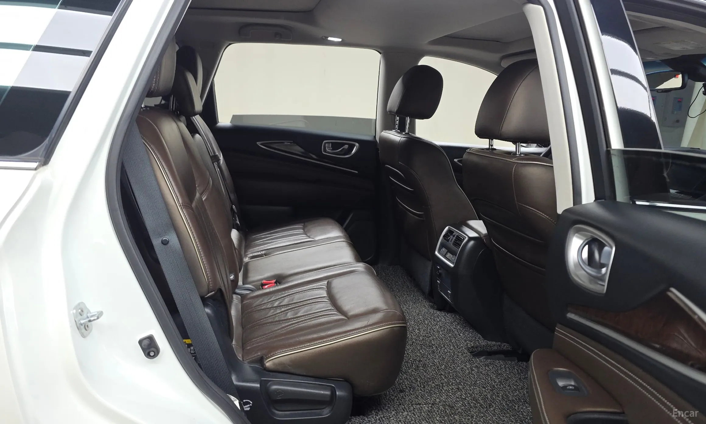 Infiniti QX60 превью 12