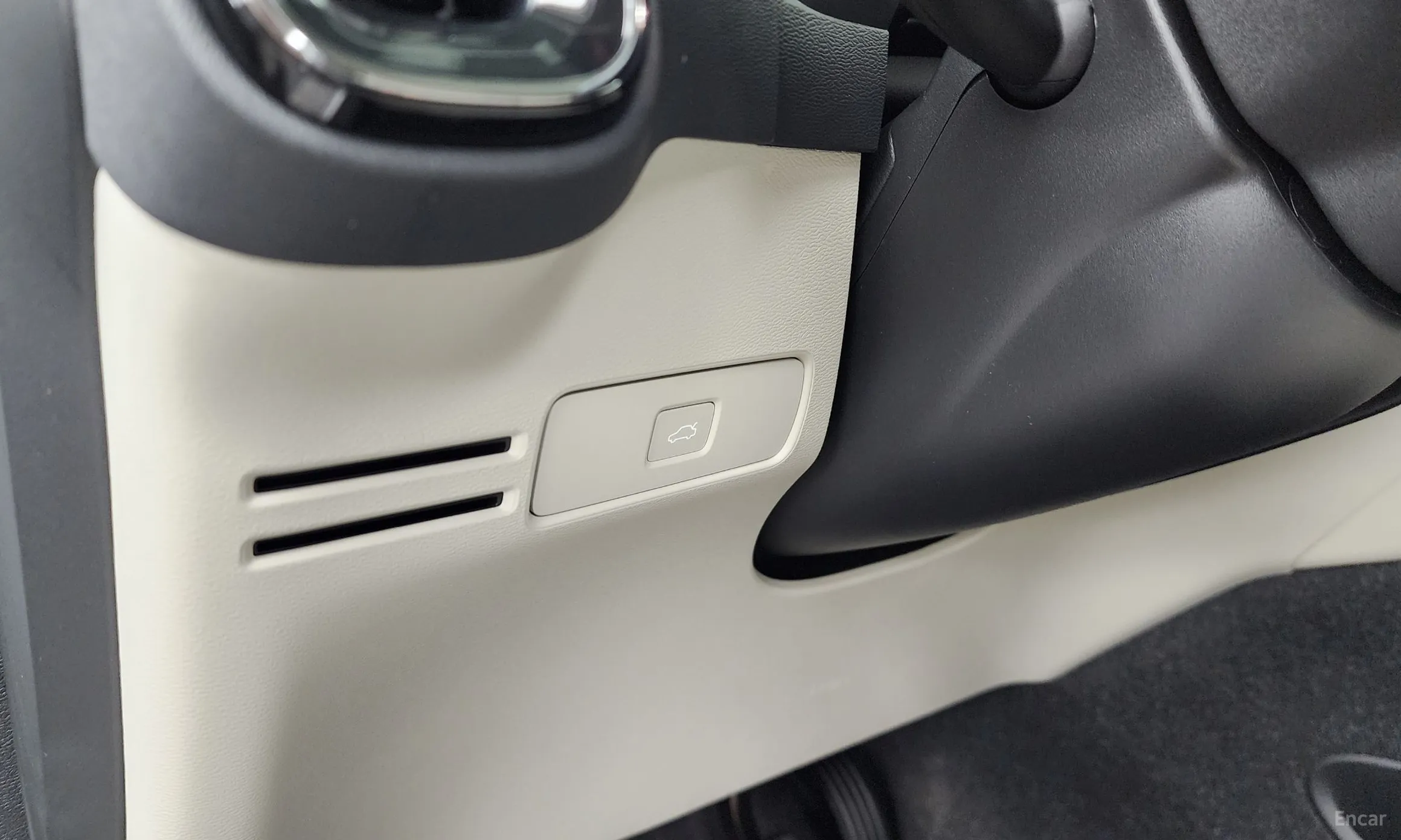 Volvo XC40 превью 16