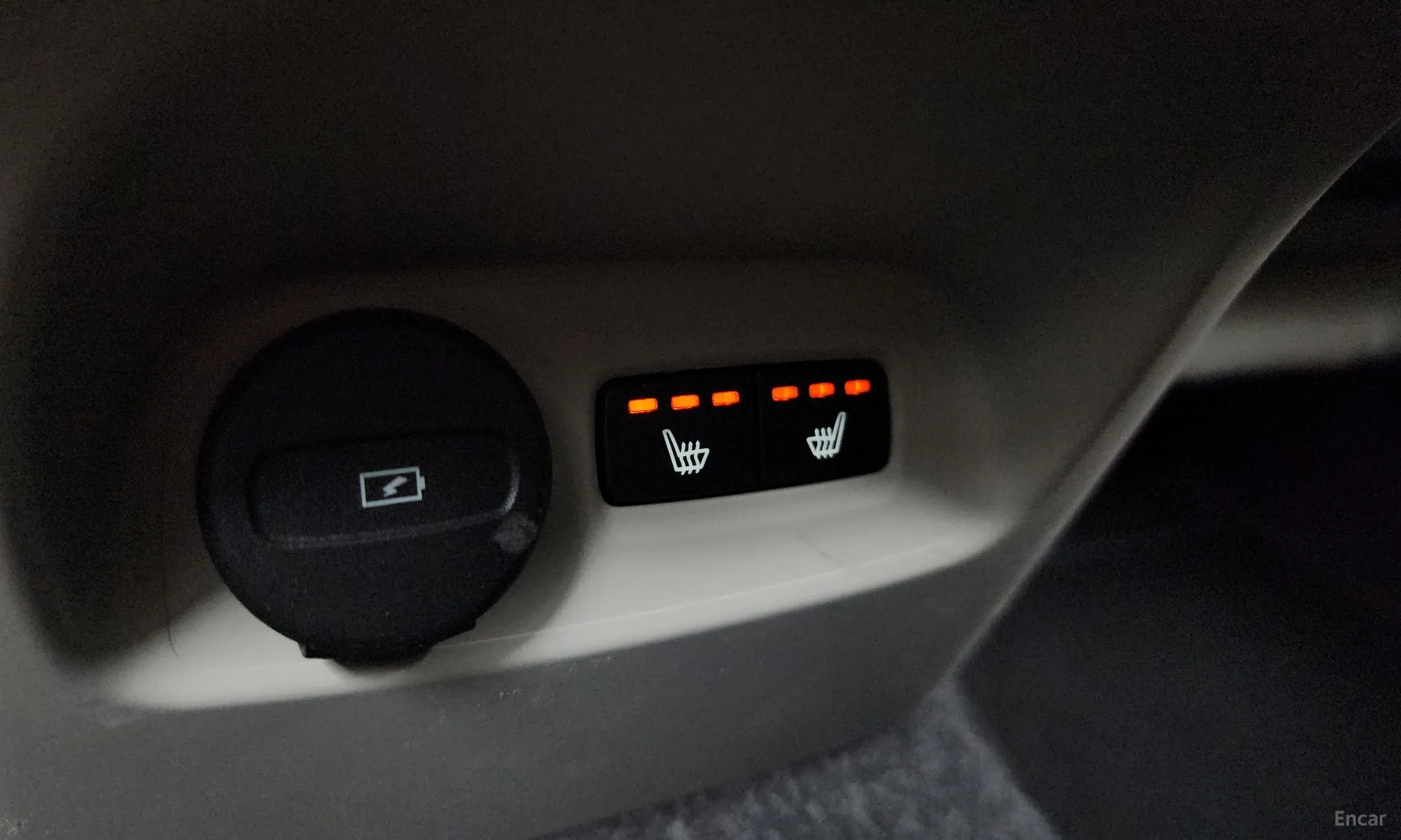 Volvo XC40 превью 19