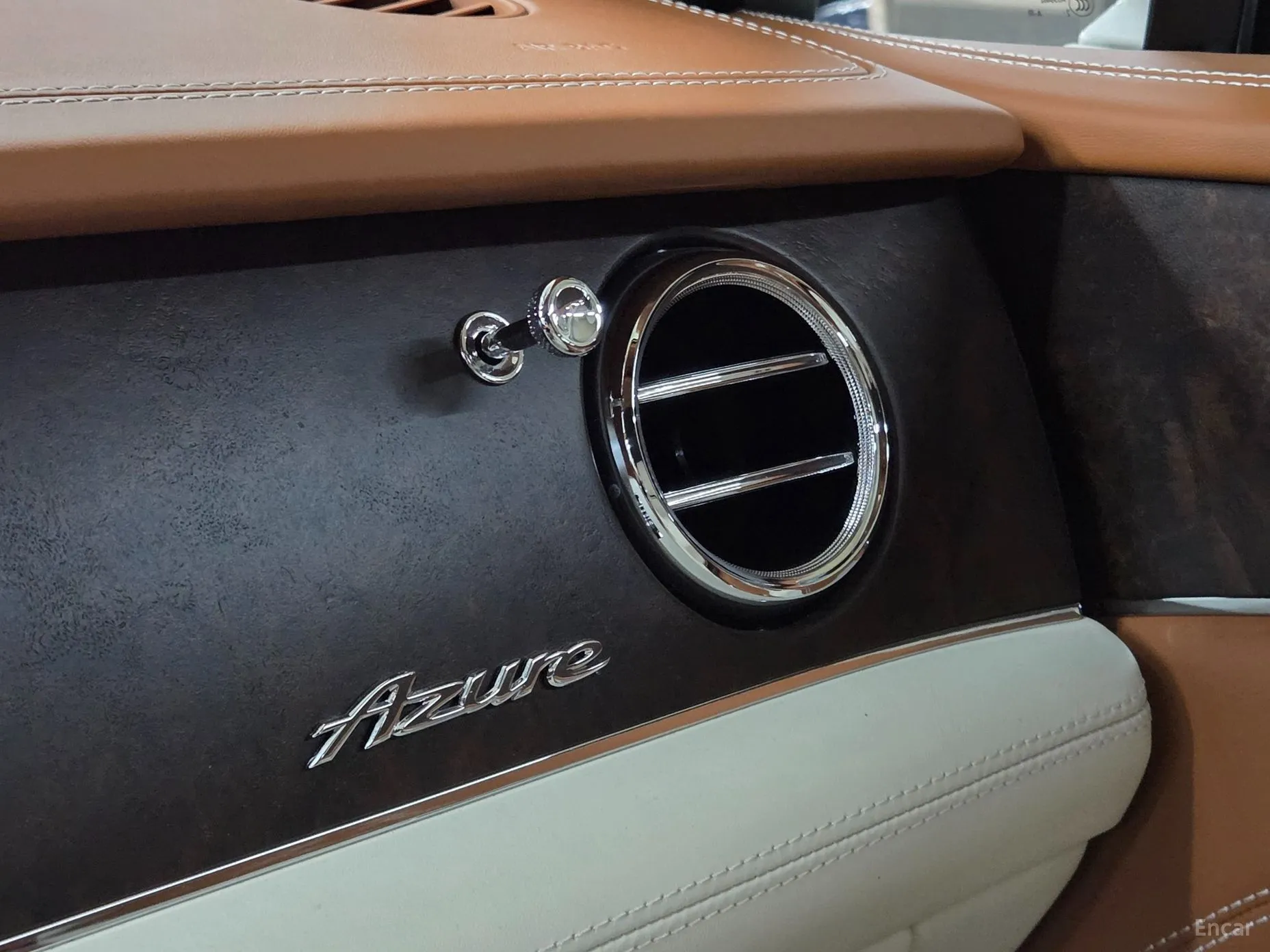 Bentley Bentayga превью 17