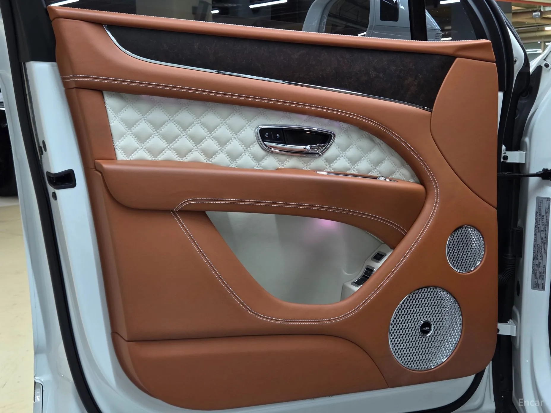 Bentley Bentayga превью 6