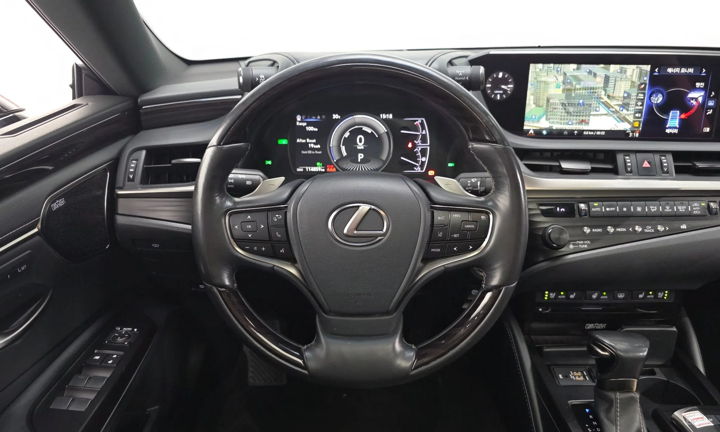 Lexus ES300h 7th Generation превью 14