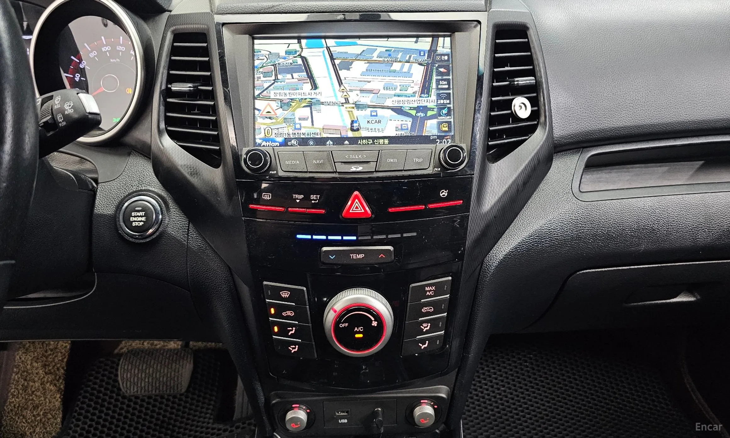 KG Mobility (SsangYong) Tivoli Air превью 14