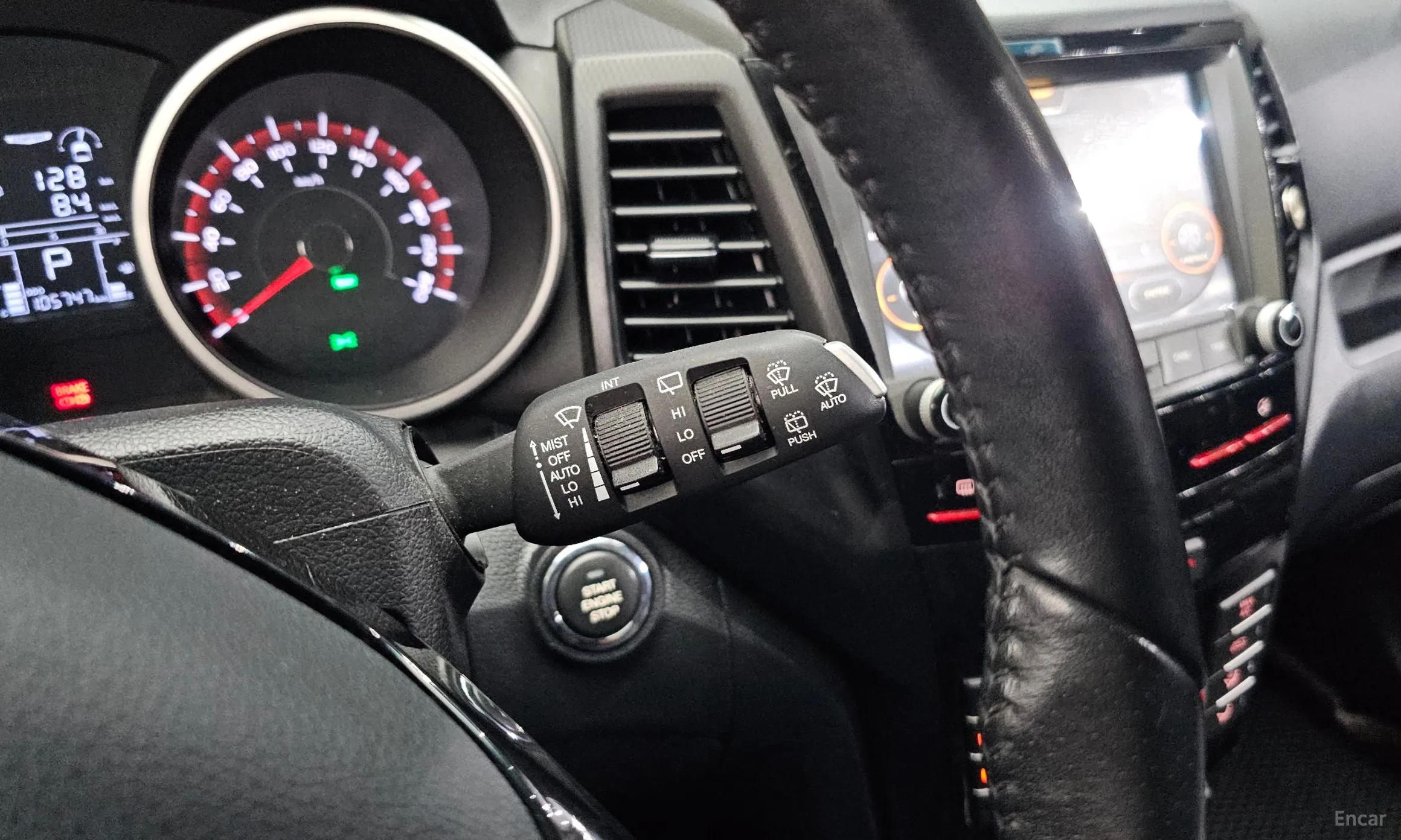 KG Mobility (SsangYong) Tivoli Air превью 18