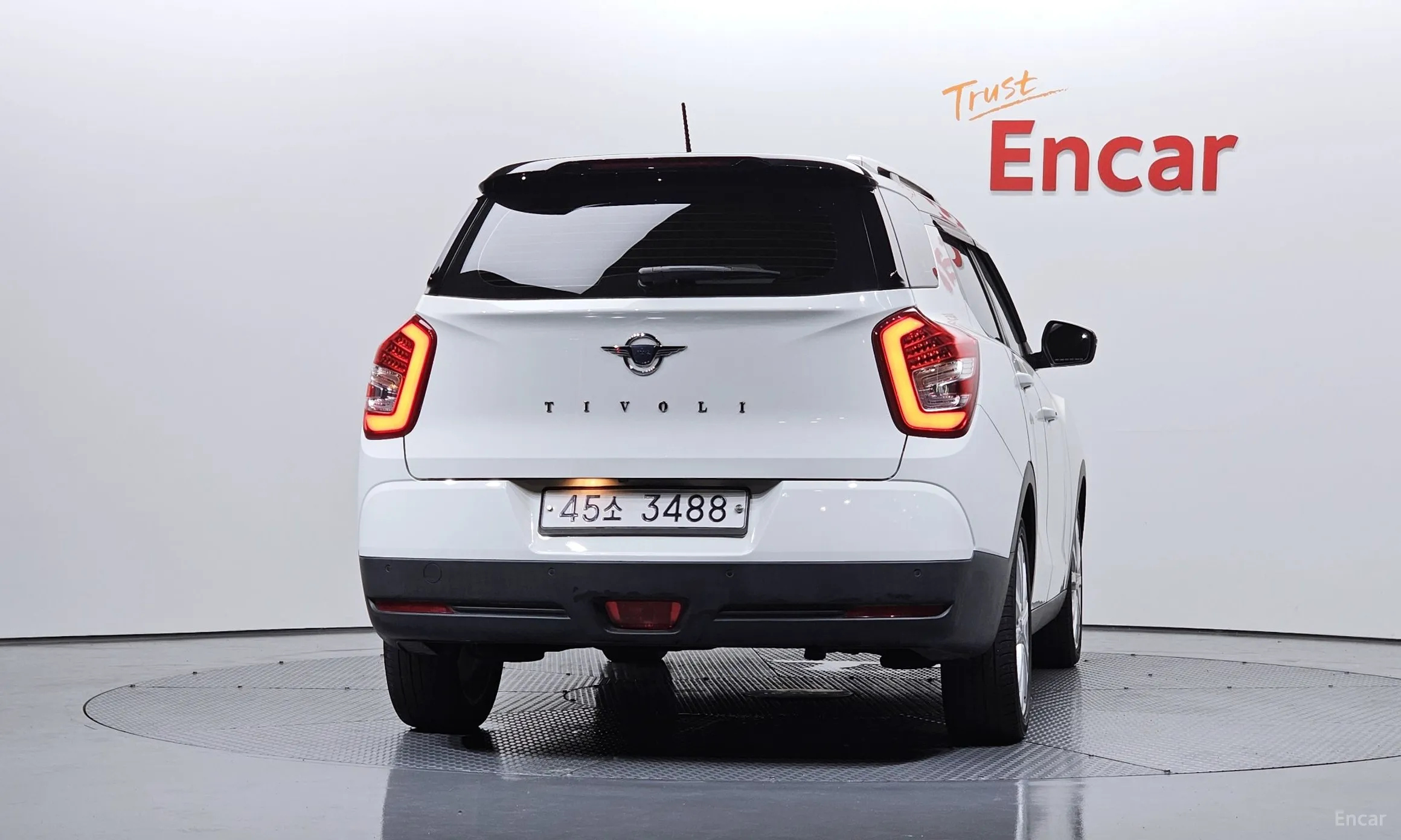 KG Mobility (SsangYong) Tivoli Air превью 4