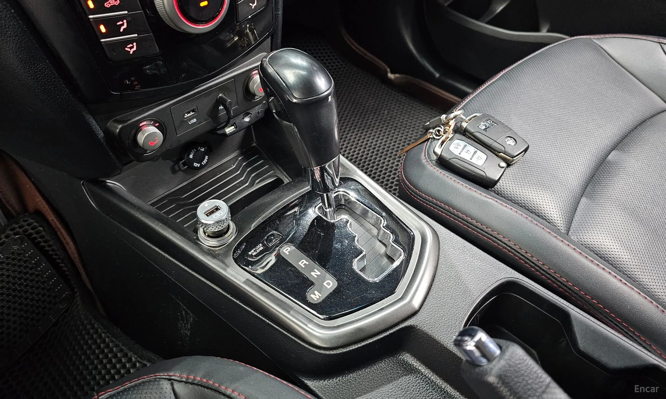 KG Mobility (SsangYong) Tivoli Air превью 9