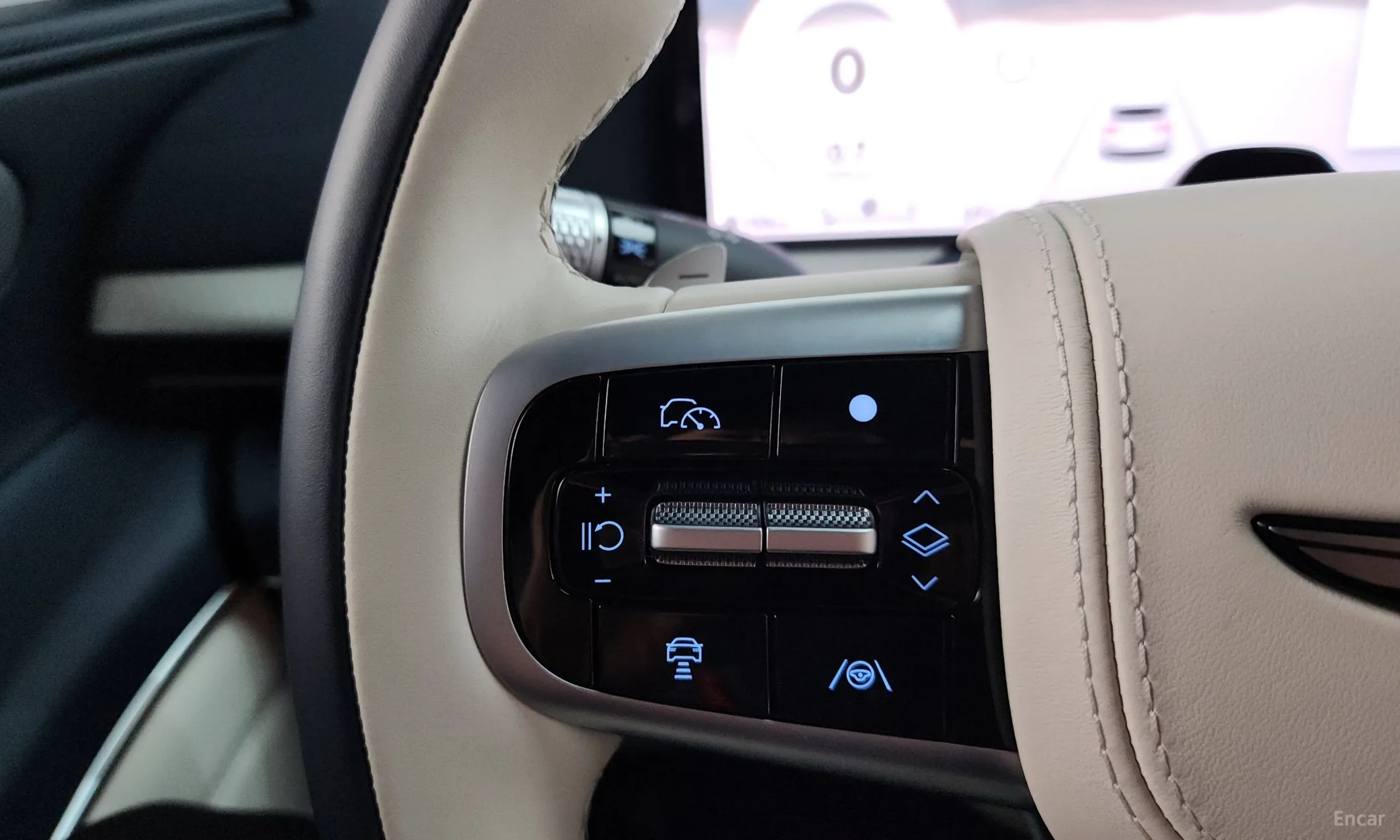 Genesis GV80 превью 16